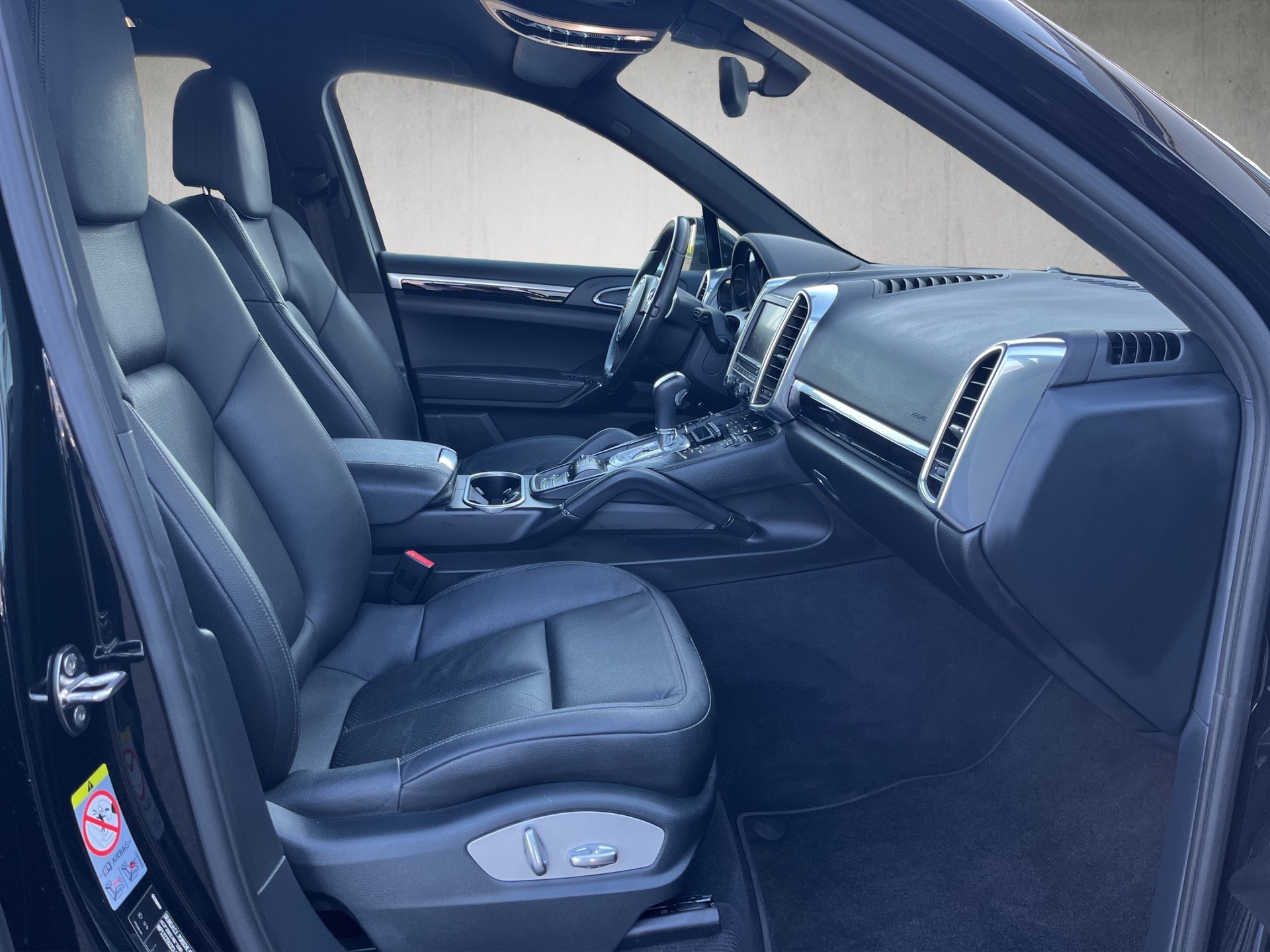 PORSCHE Cayenne Tiptronic-image-9