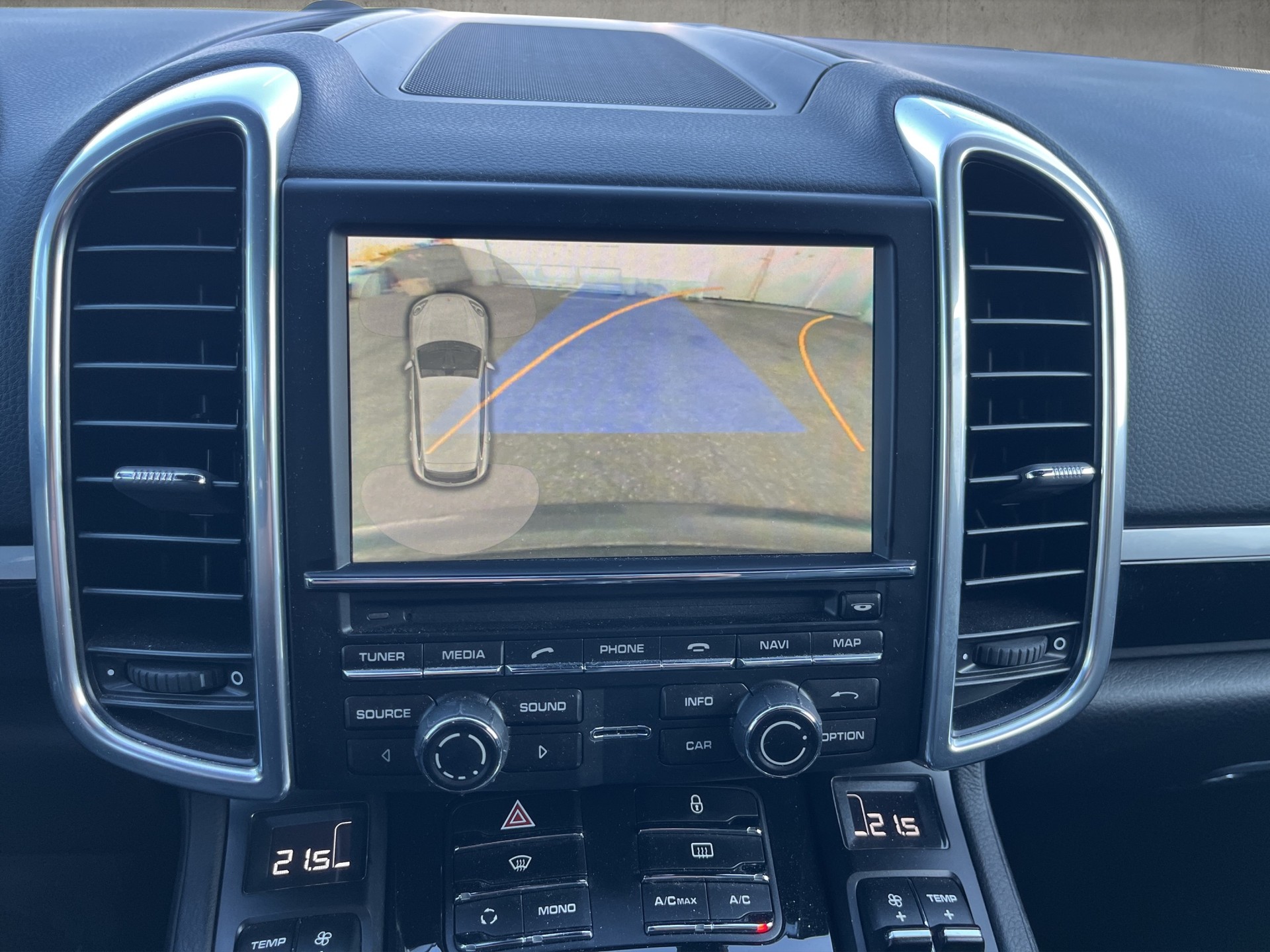 PORSCHE Cayenne Tiptronic-image-14