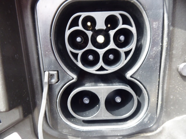 RENAULT Twingo E-Tech 27kWh Techno-image-13