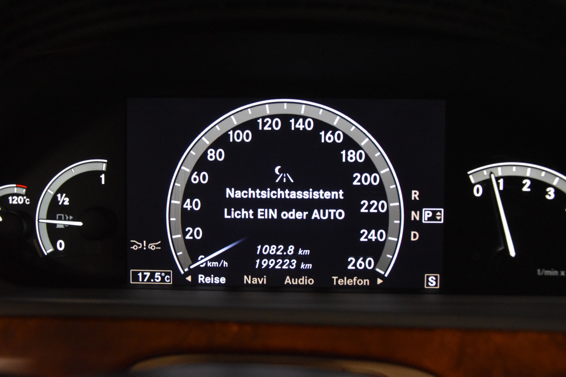 MERCEDES-BENZ S 500 4Matic 7G-Tronic AMG-PAKET-image-16