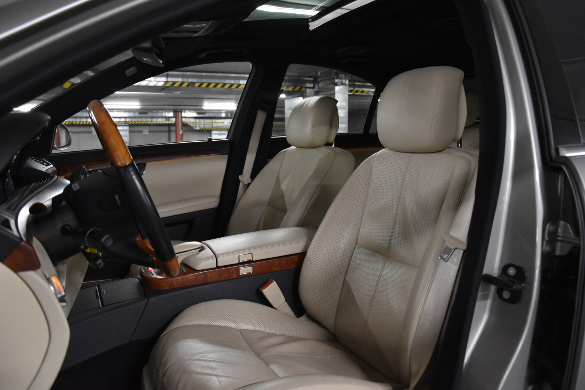 MERCEDES-BENZ S 500 4Matic 7G-Tronic AMG-PAKET-image-27