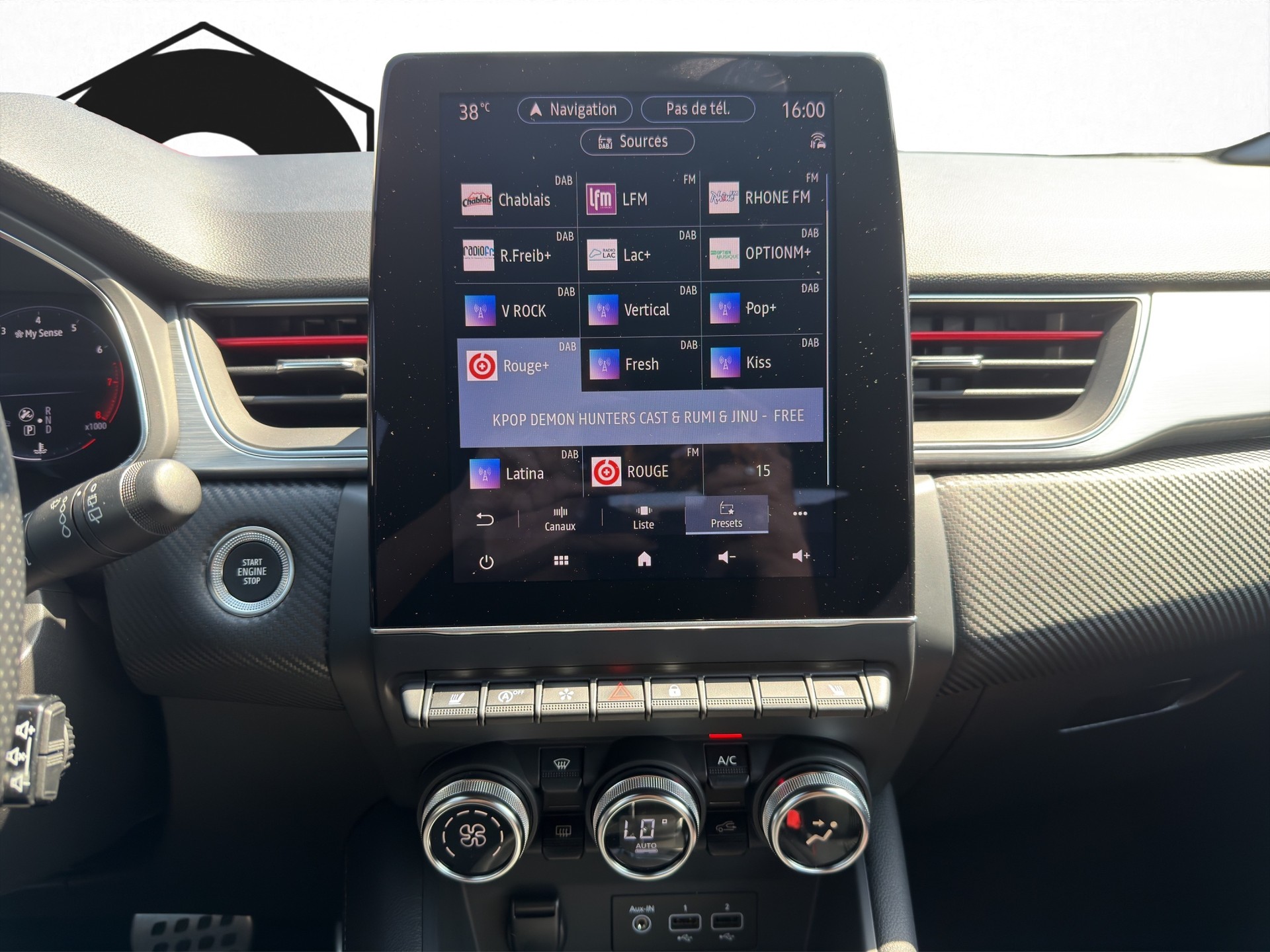 RENAULT Captur 1.3 TCe EDC R.S.Line-image-15