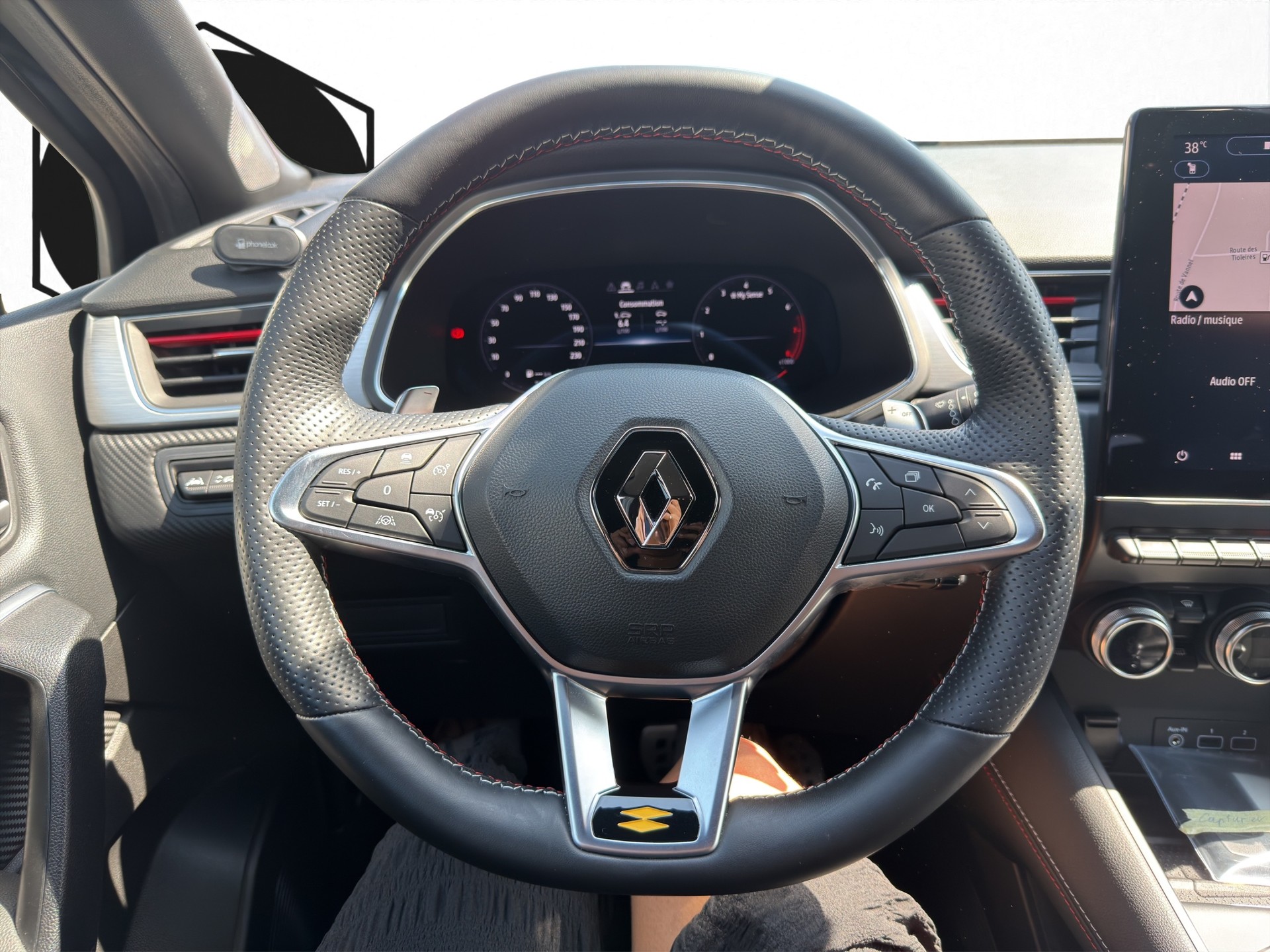 RENAULT Captur 1.3 TCe EDC R.S.Line-image-14