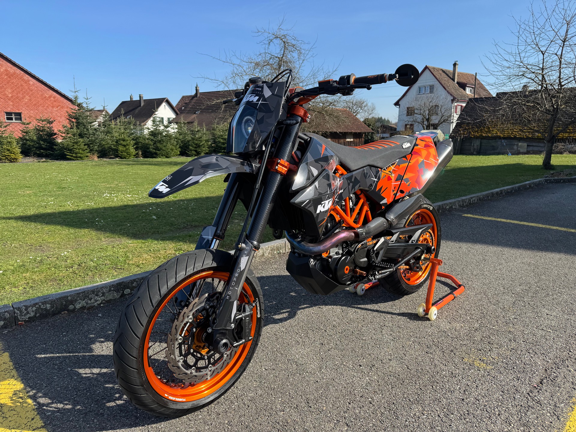 KTM 690 SMC R-image-4
