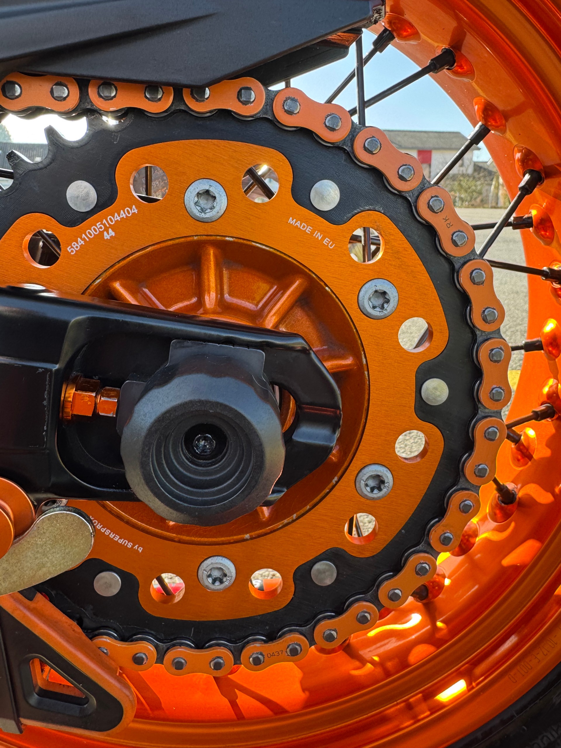 KTM 690 SMC R-image-9