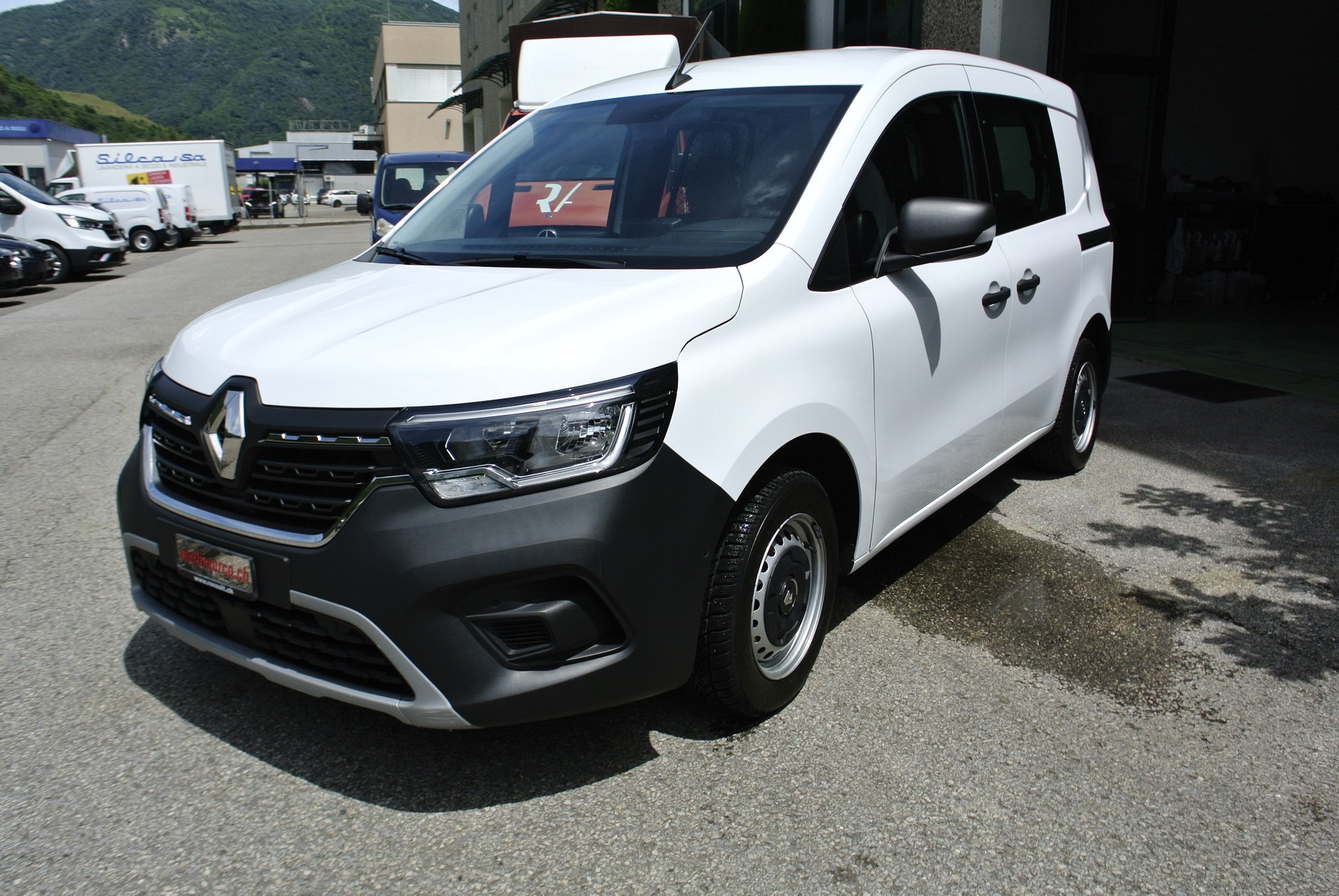 RENAULT Kangoo Van 1.5 dCi Standard 95 Extra-showroom-element-1