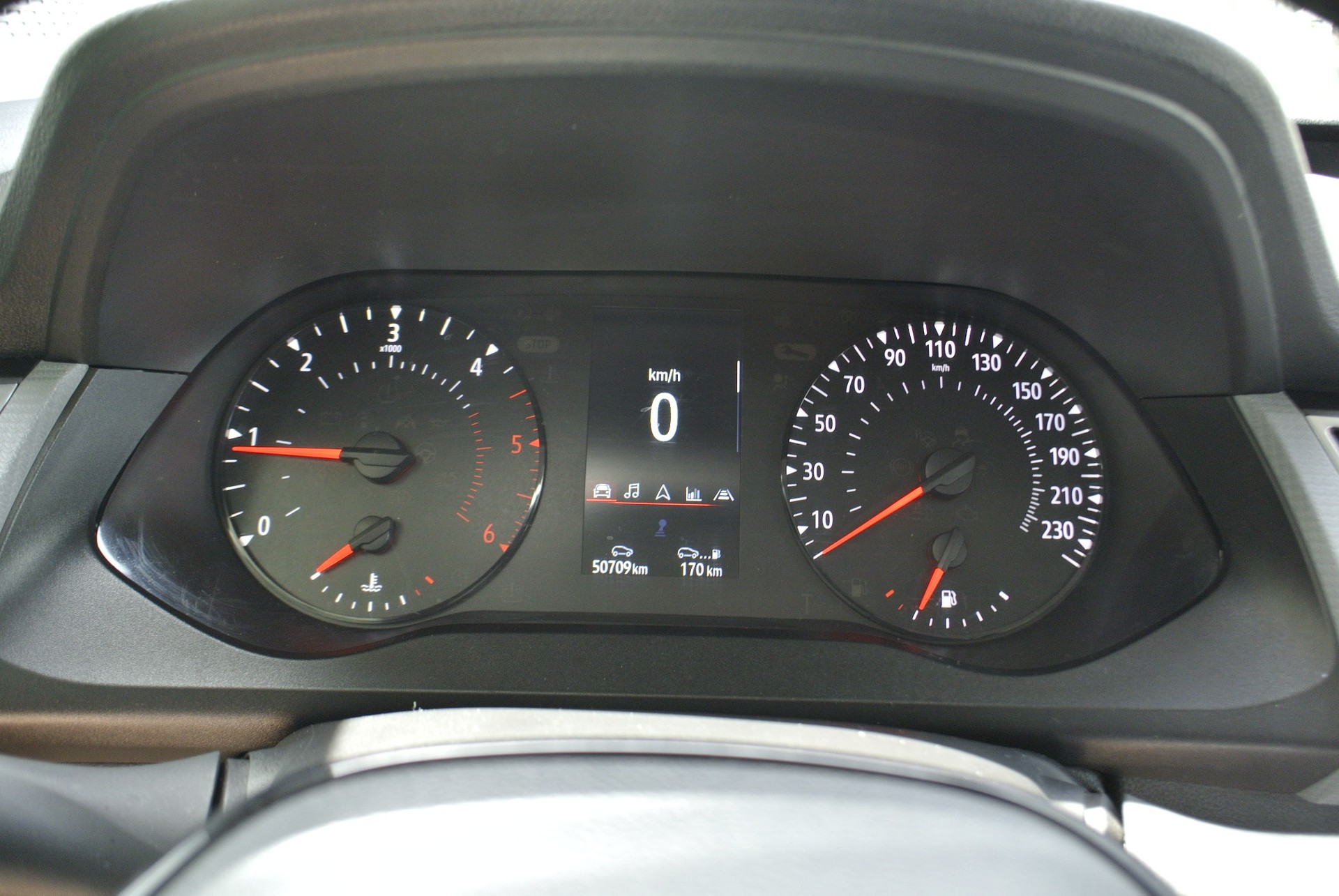 RENAULT Kangoo Van 1.5 dCi Standard 95 Extra-image-22