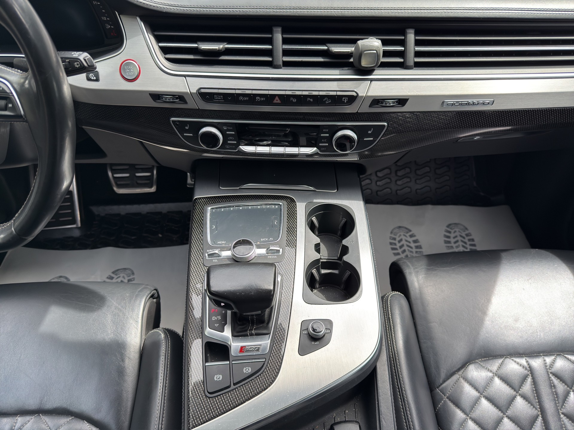 AUDI SQ7 4.0 TDI quattro tiptronic-image-10