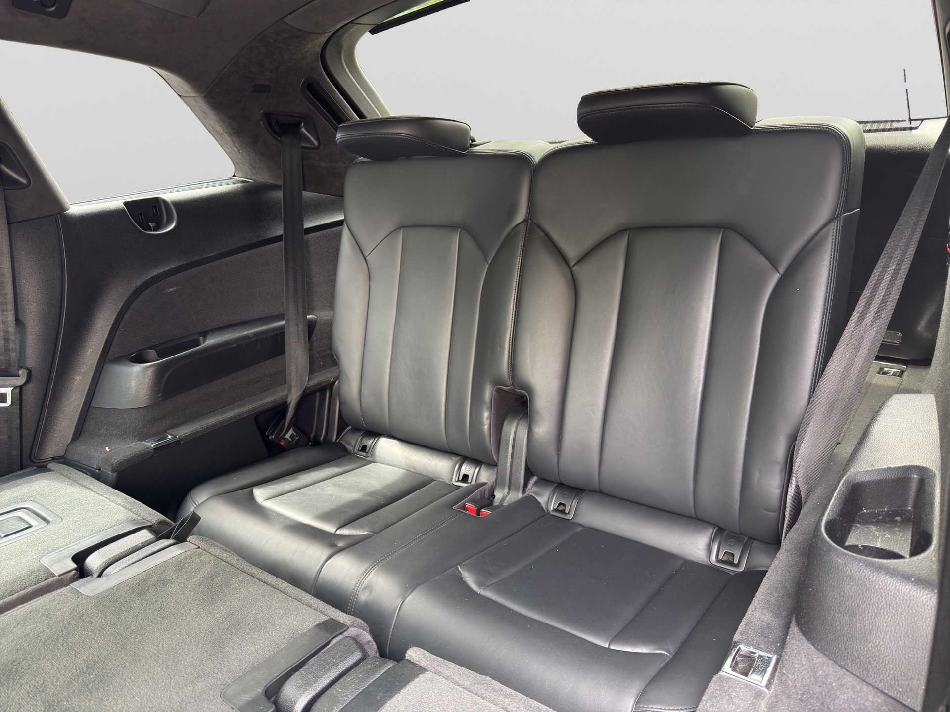 AUDI SQ7 4.0 TDI quattro tiptronic-image-16