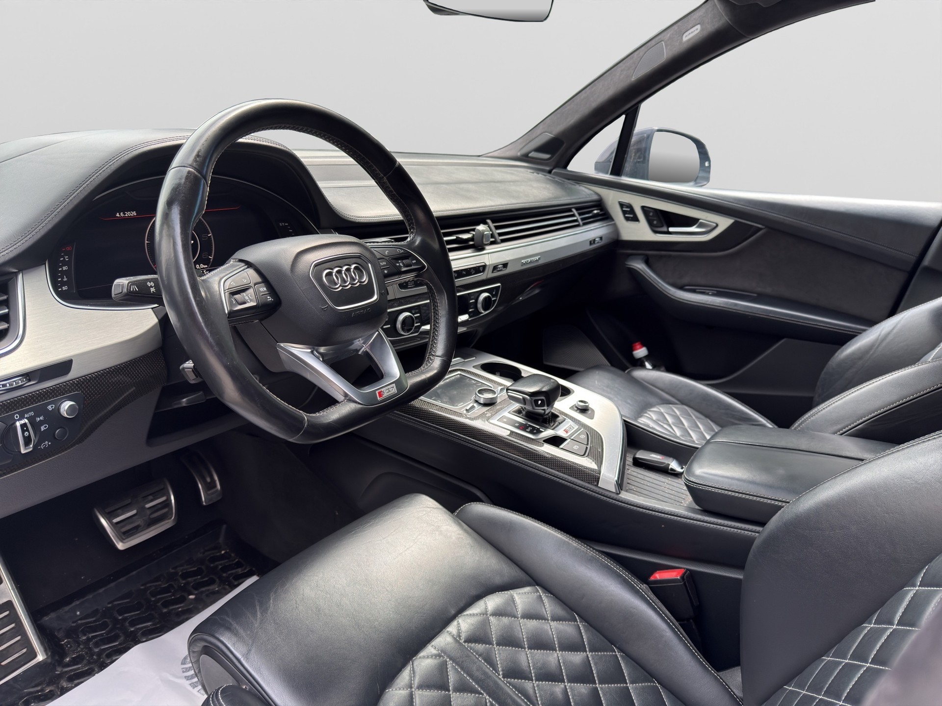 AUDI SQ7 4.0 TDI quattro tiptronic-image-7