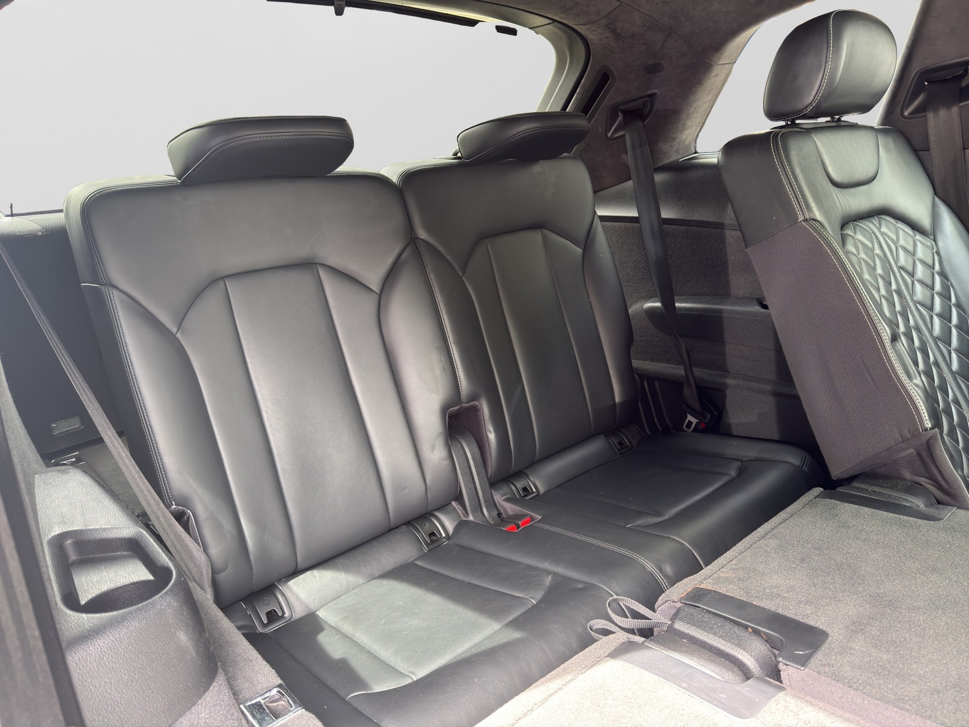AUDI SQ7 4.0 TDI quattro tiptronic-image-17