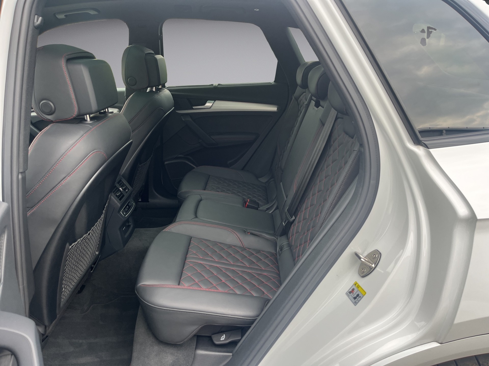 AUDI Q5 55 TFSI e PHEV S line quattro S-tronic*Buiness, Luftfederung, Head-up, B&O, AHK, Panodach, (5-Jahre Garantie)-image-9