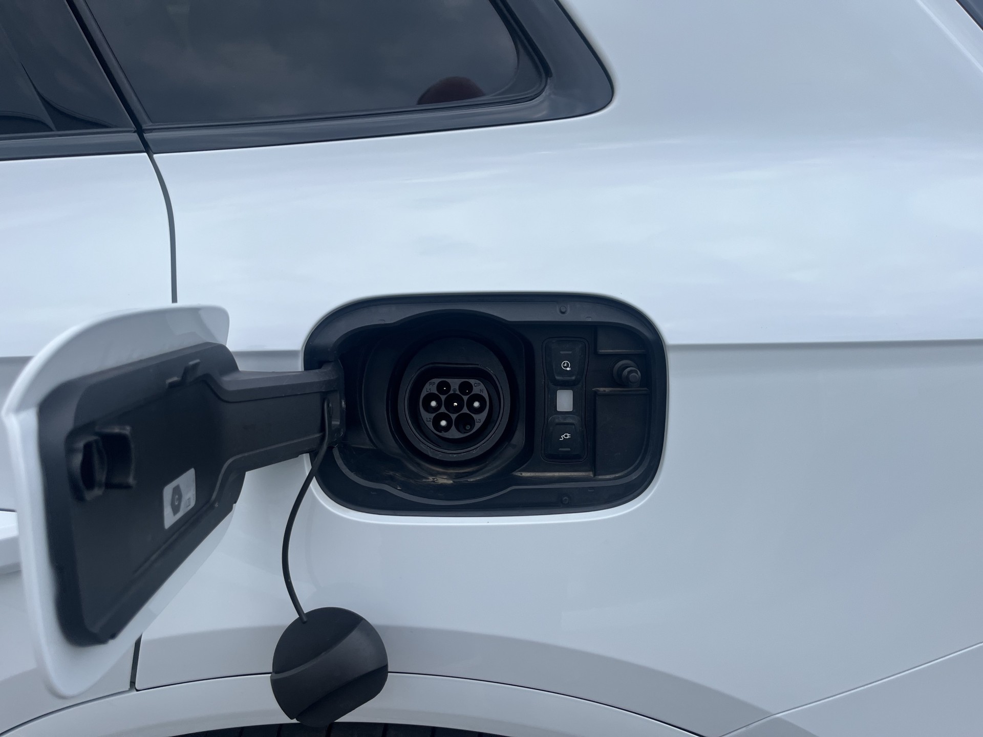AUDI Q5 55 TFSI e PHEV S line quattro S-tronic*Buiness, Luftfederung, Head-up, B&O, AHK, Panodach, (5-Jahre Garantie)-image-18