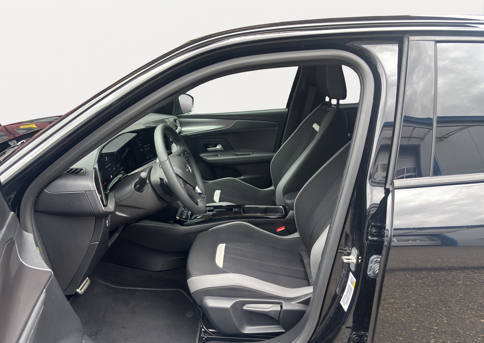 OPEL Mokka 1.2 Direct Injection Turbo GS Celebration Aut.-image-8