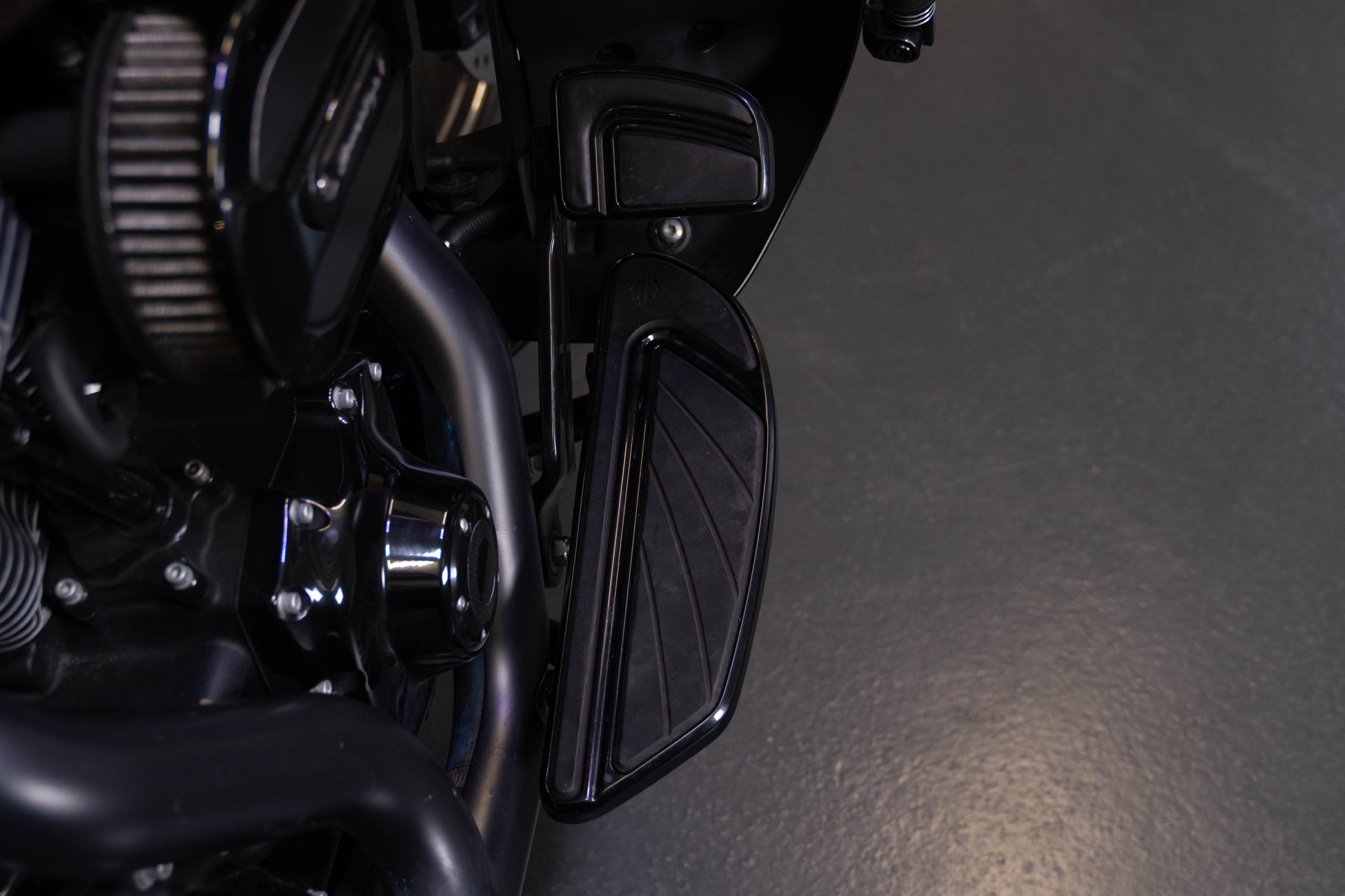 HARLEY-DAVIDSON FLHXSE Street Glide ABS CVO-image-8