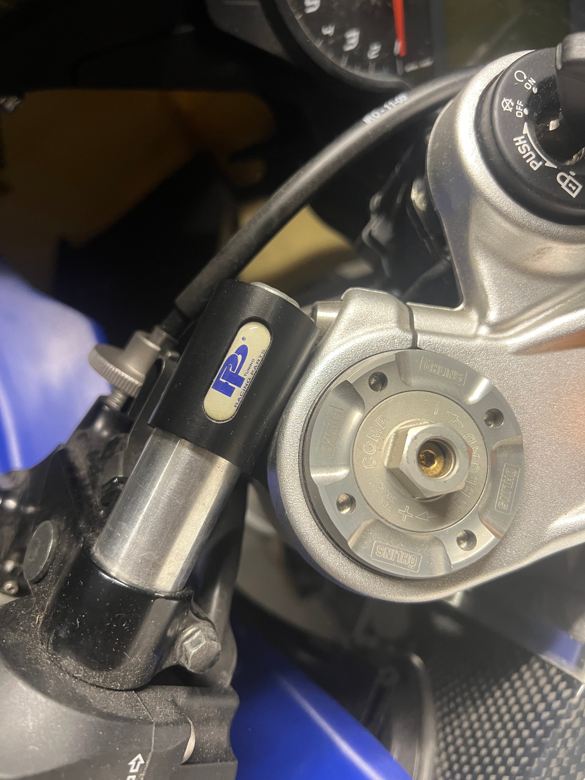APRILIA RSV4 R-image-12