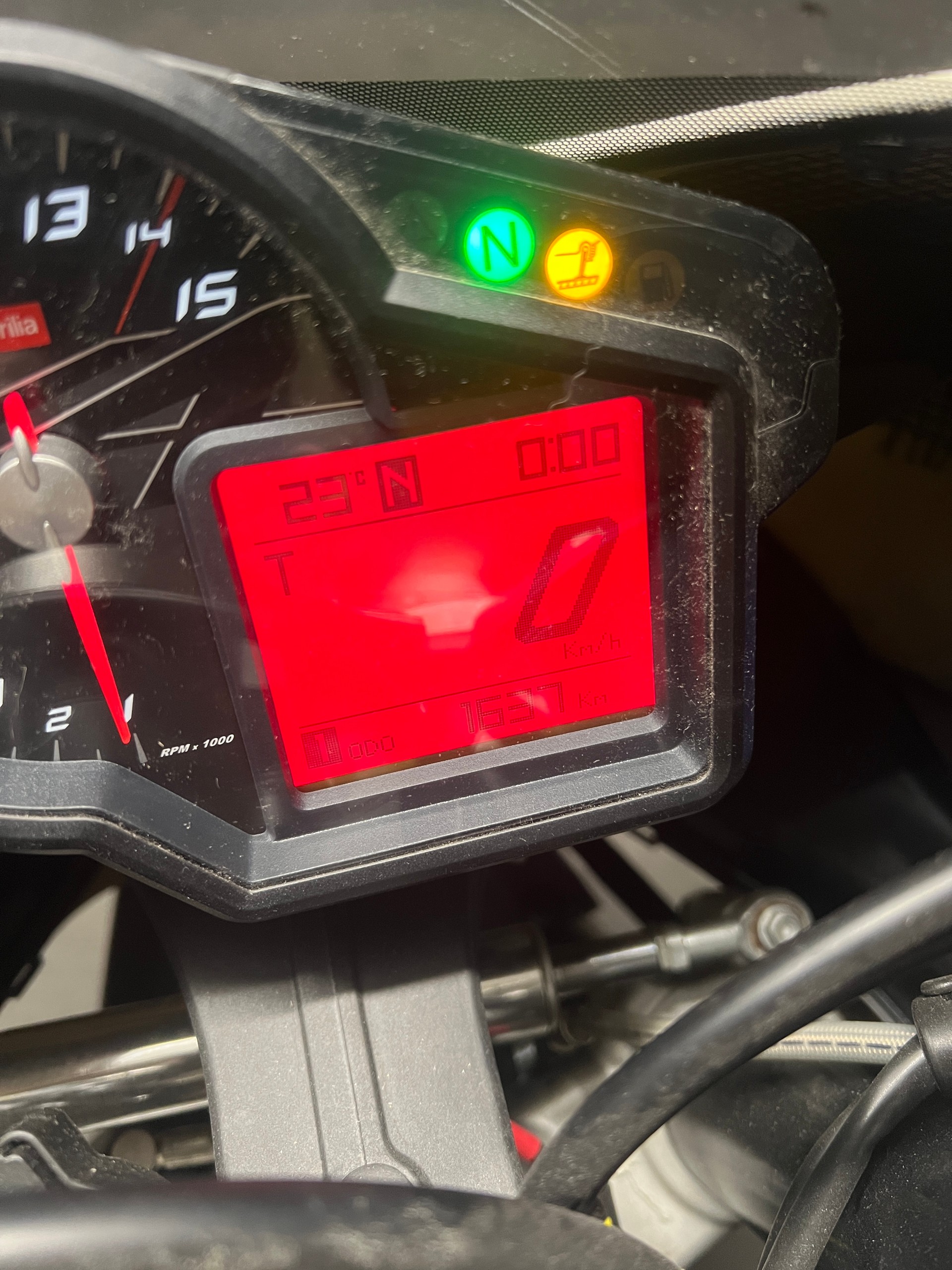 APRILIA RSV4 R-image-11