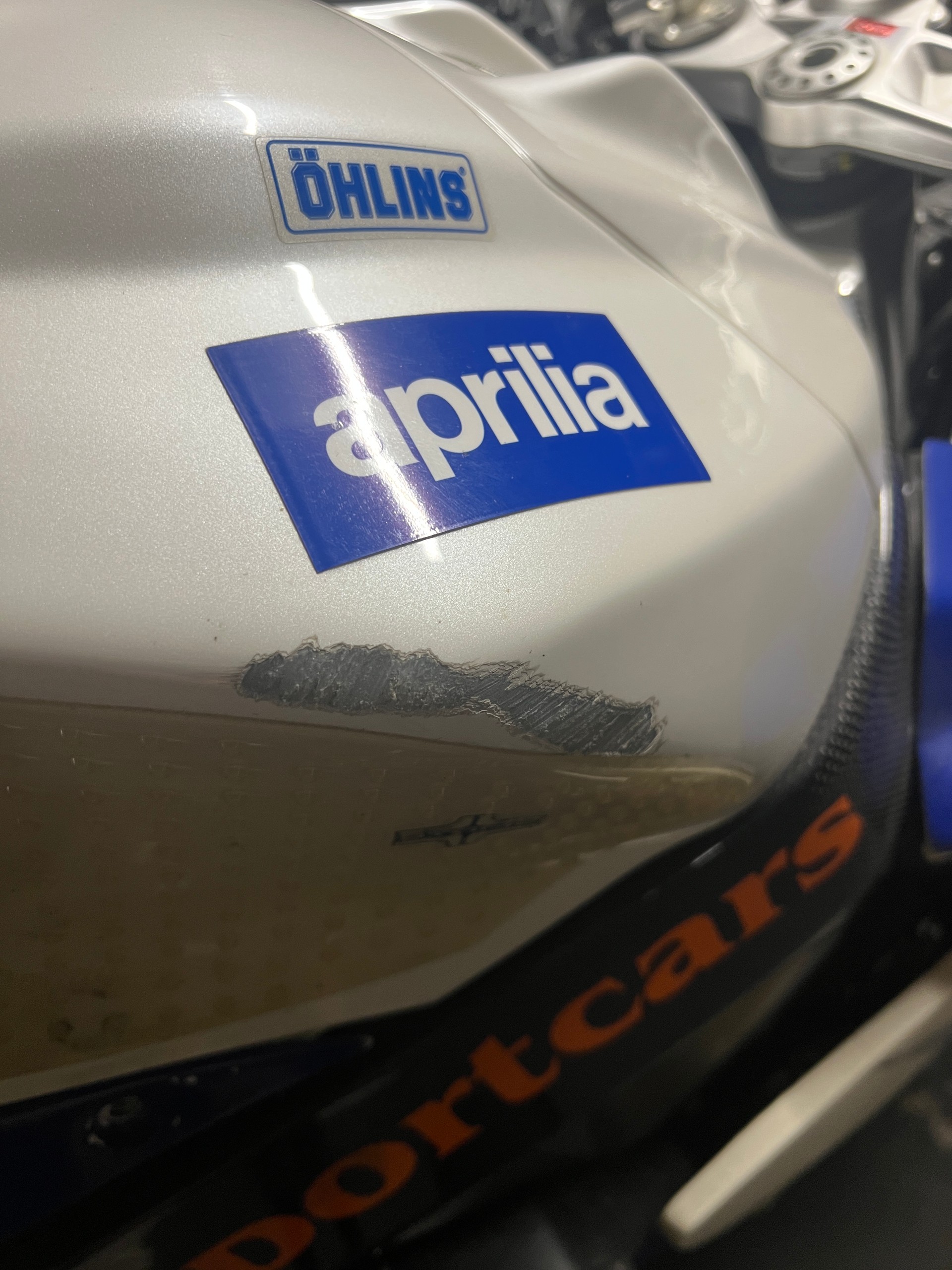 APRILIA RSV4 R-image-13