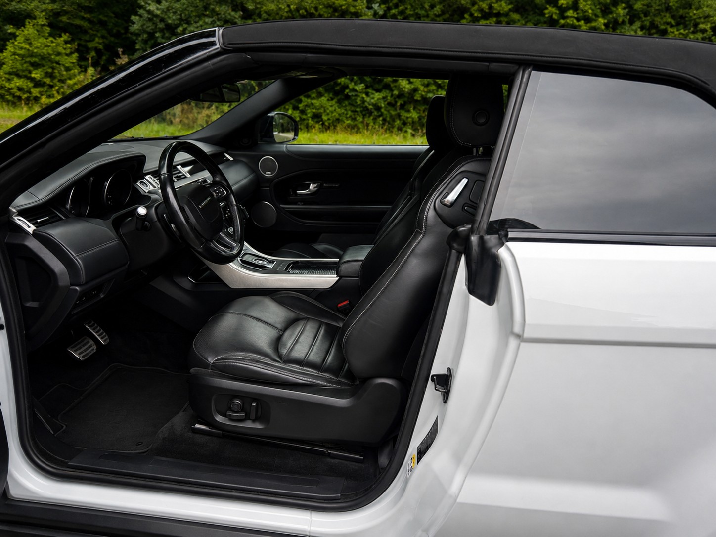 LAND ROVER 2.0 Si4 SE Dynamic-image-5