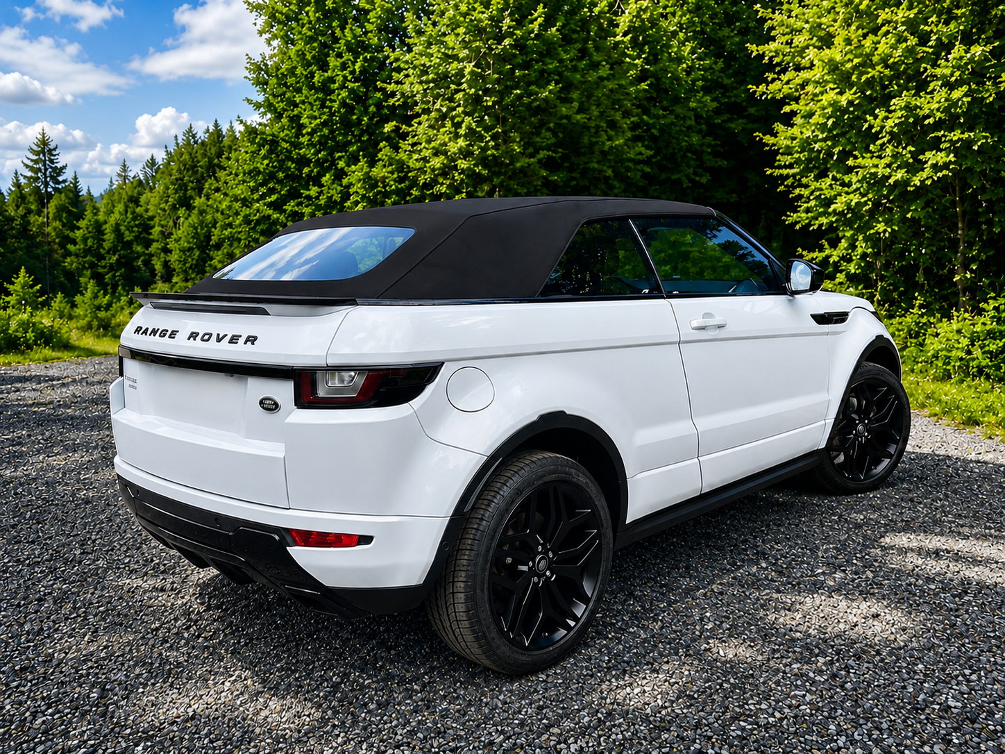 LAND ROVER 2.0 Si4 SE Dynamic-image-1