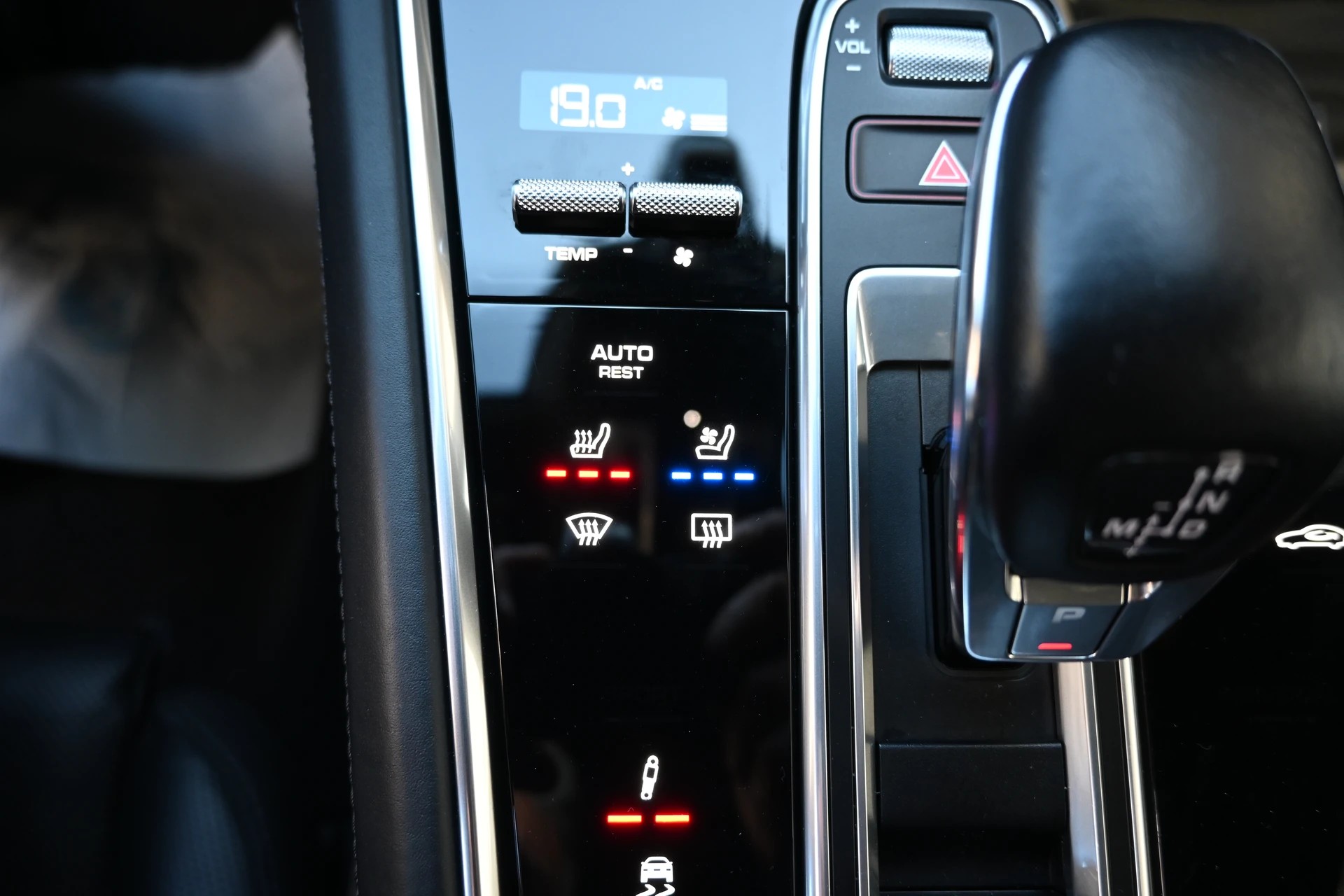 PORSCHE Panamera 4 2.9 V6 Sport Turismo PDK 4x4 330PS (CH Auto)-image-23