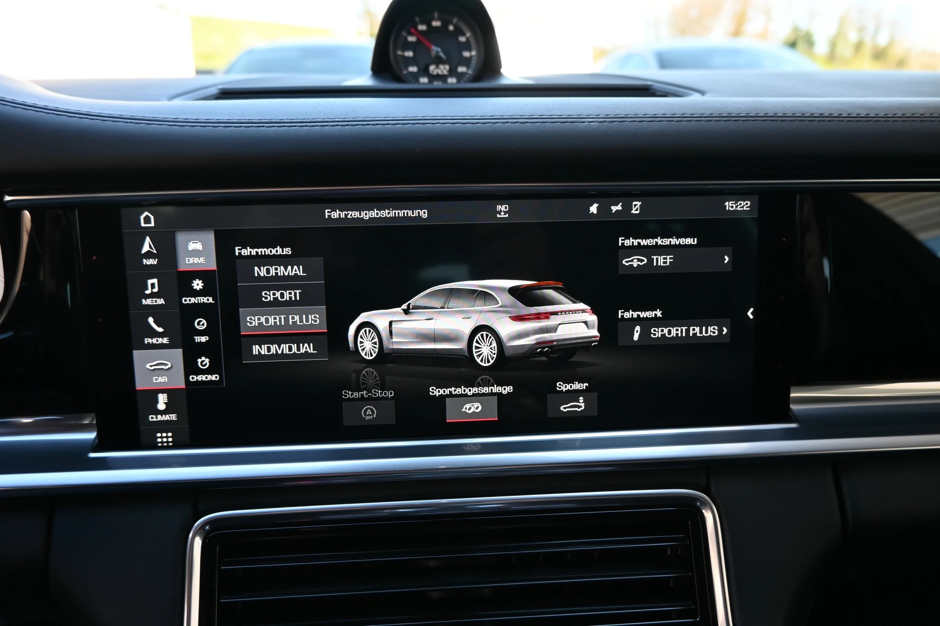 PORSCHE Panamera 4 2.9 V6 Sport Turismo PDK 4x4 330PS (CH Auto)-image-26