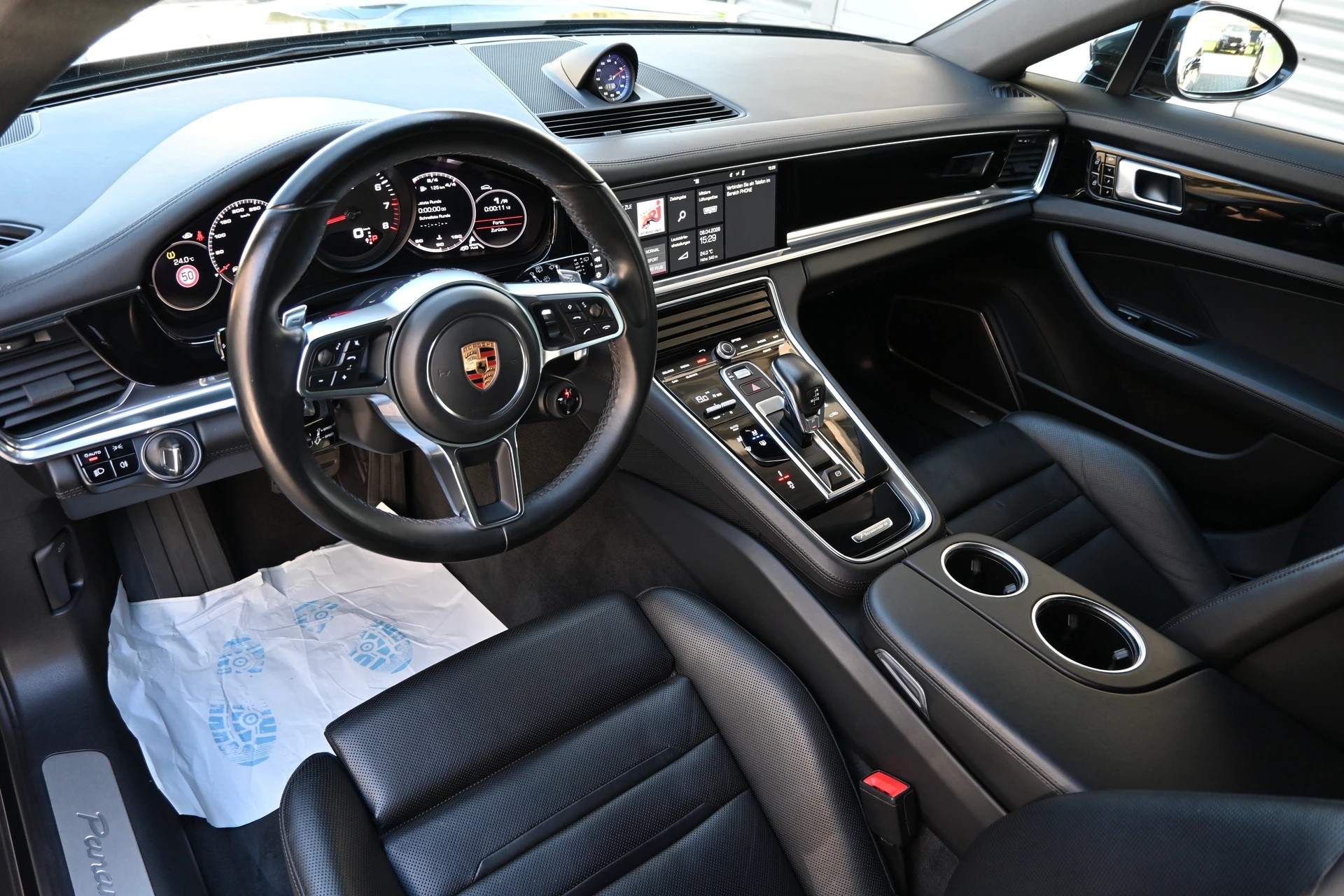 PORSCHE Panamera 4 2.9 V6 Sport Turismo PDK 4x4 330PS (CH Auto)-image-10