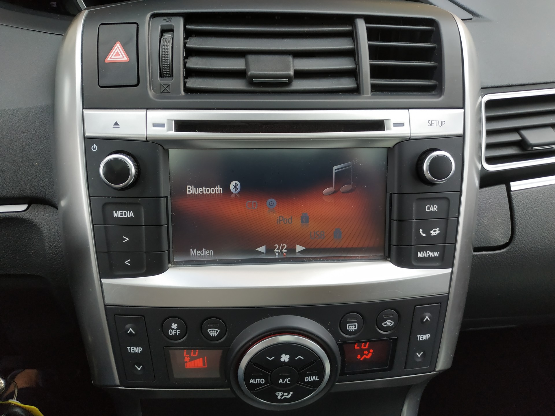TOYOTA Verso 1.8 Swiss Trend Multidrive S Automat-image-19