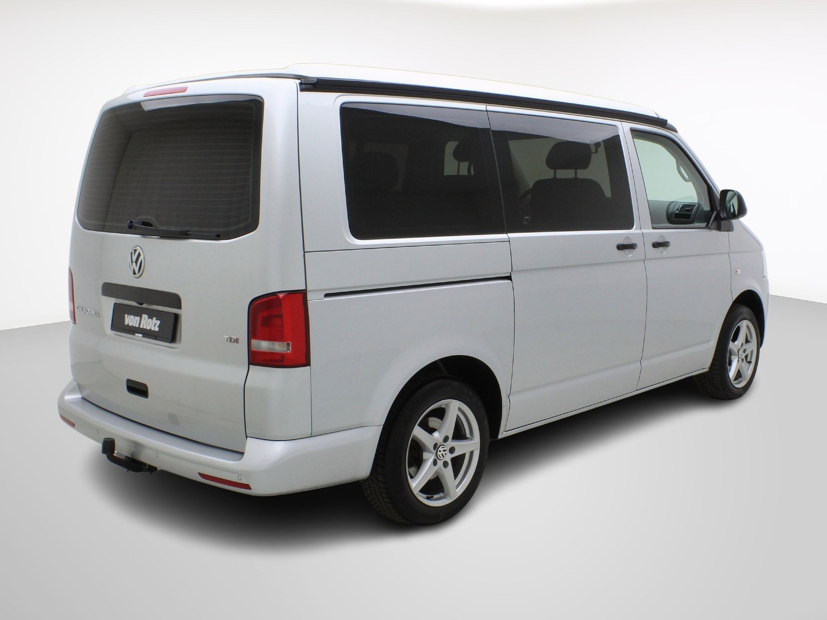 VW T5 California 3000 2.0 TDI DSG Beach-image-4