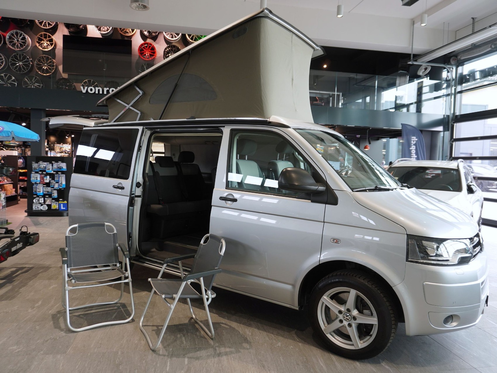 VW T5 California 3000 2.0 TDI DSG Beach-image-7
