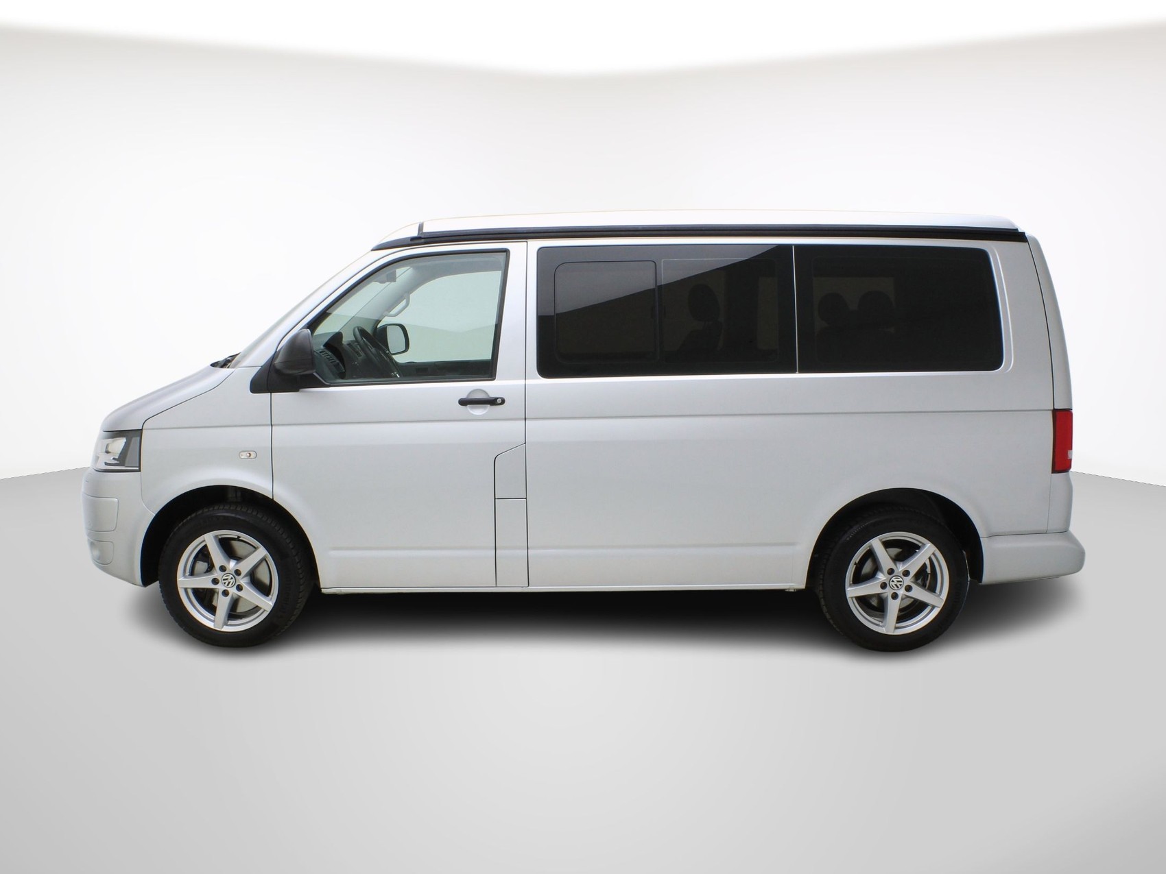 VW T5 California 3000 2.0 TDI DSG Beach-showroom-element-2