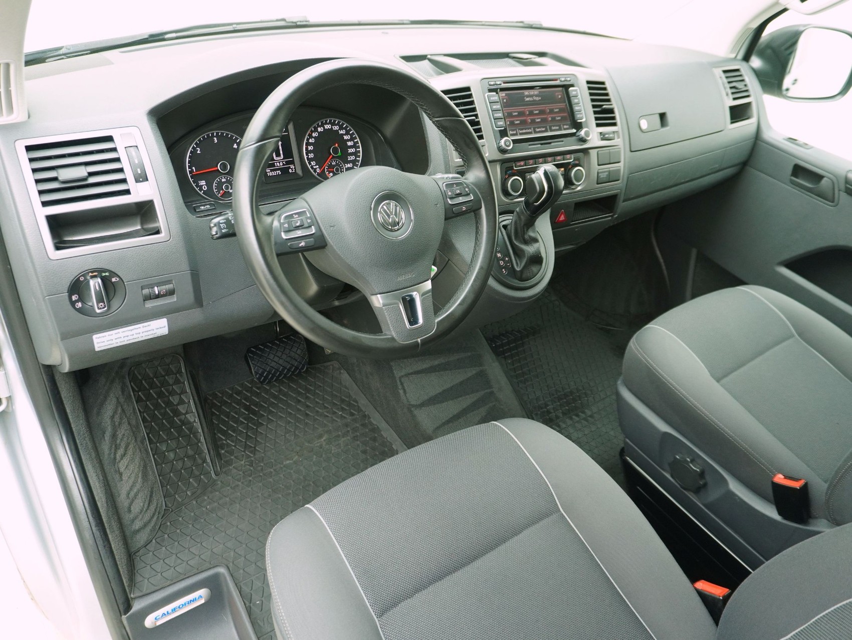 VW T5 California 3000 2.0 TDI DSG Beach-image-10