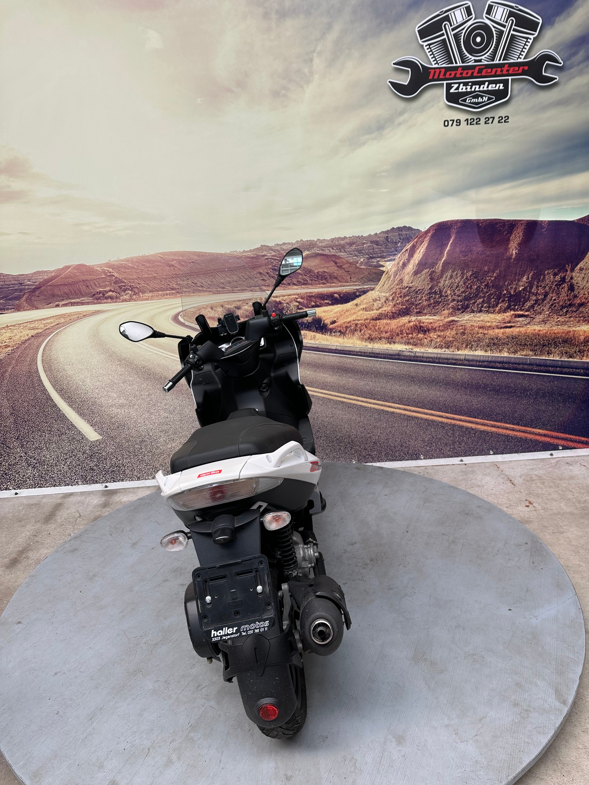 APRILIA SR Max 300 i.e-image-7