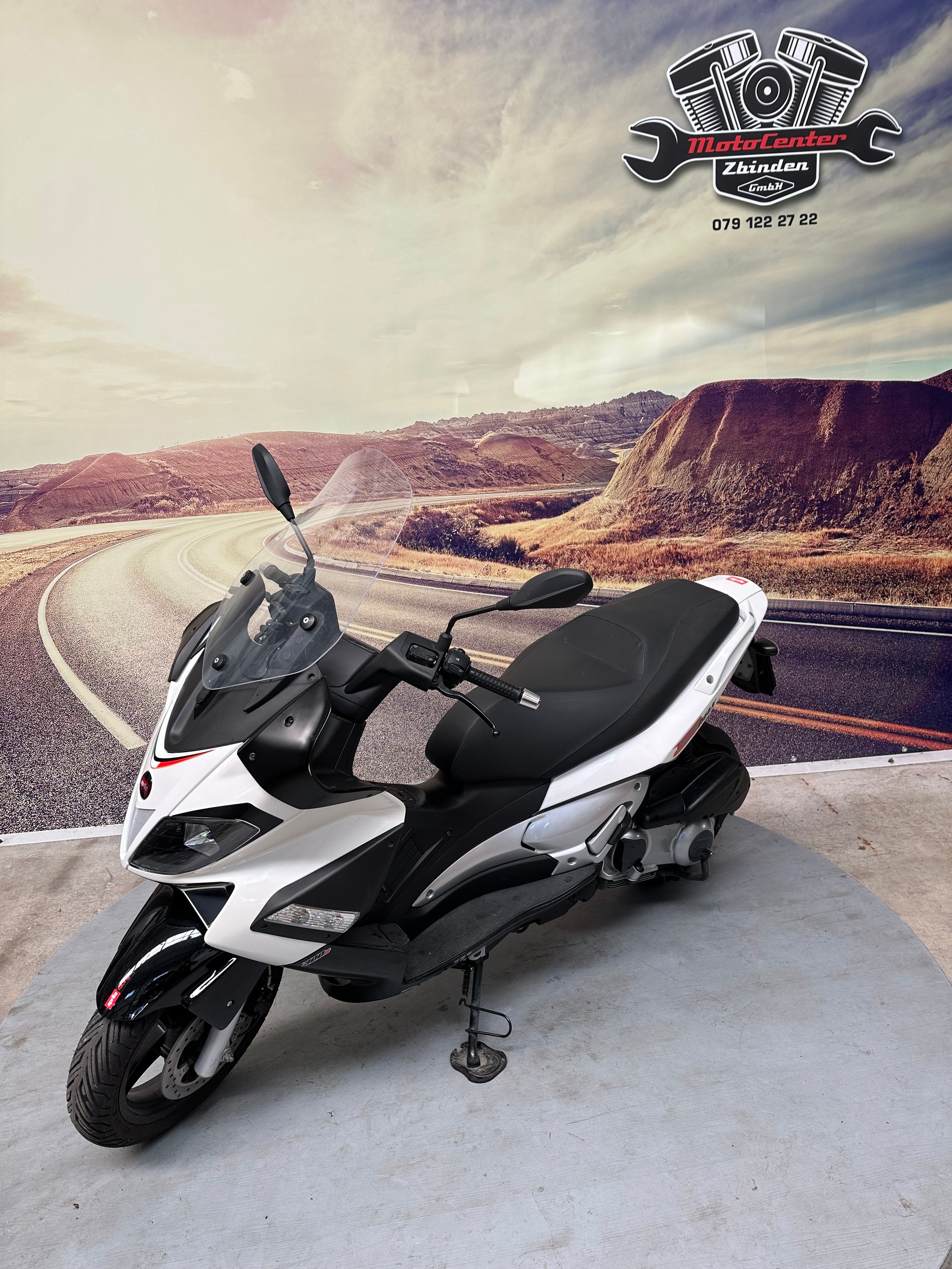 APRILIA SR Max 300 i.e-image-3