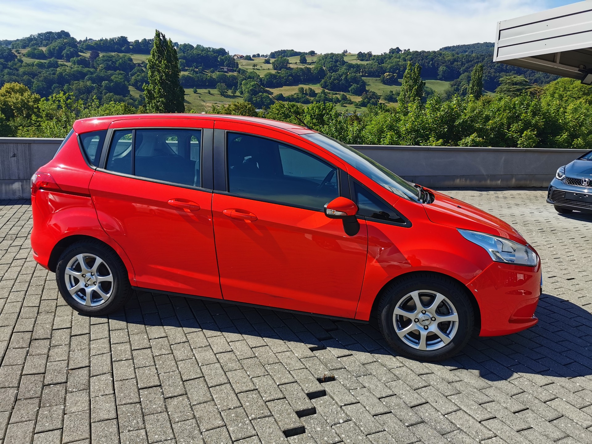 FORD B-Max 1.6 Ti-VCT Trend PowerShift-image-2