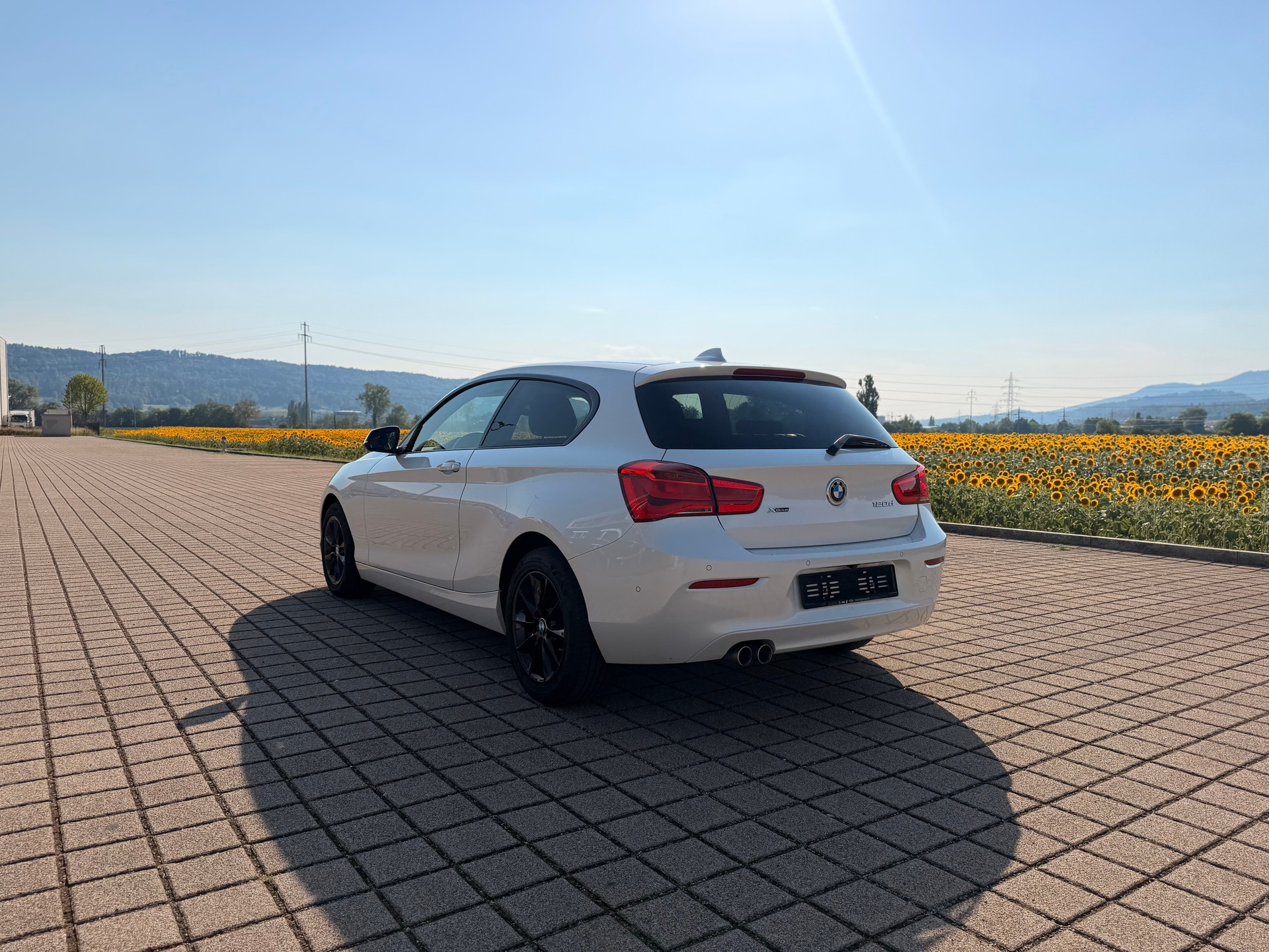 BMW 120d xDrive Steptronic-image-12