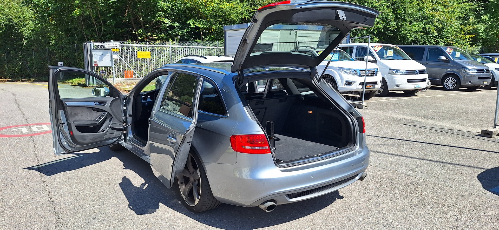 AUDI A4 Avant 2.0 TFSI quattro S-tronic-image-18