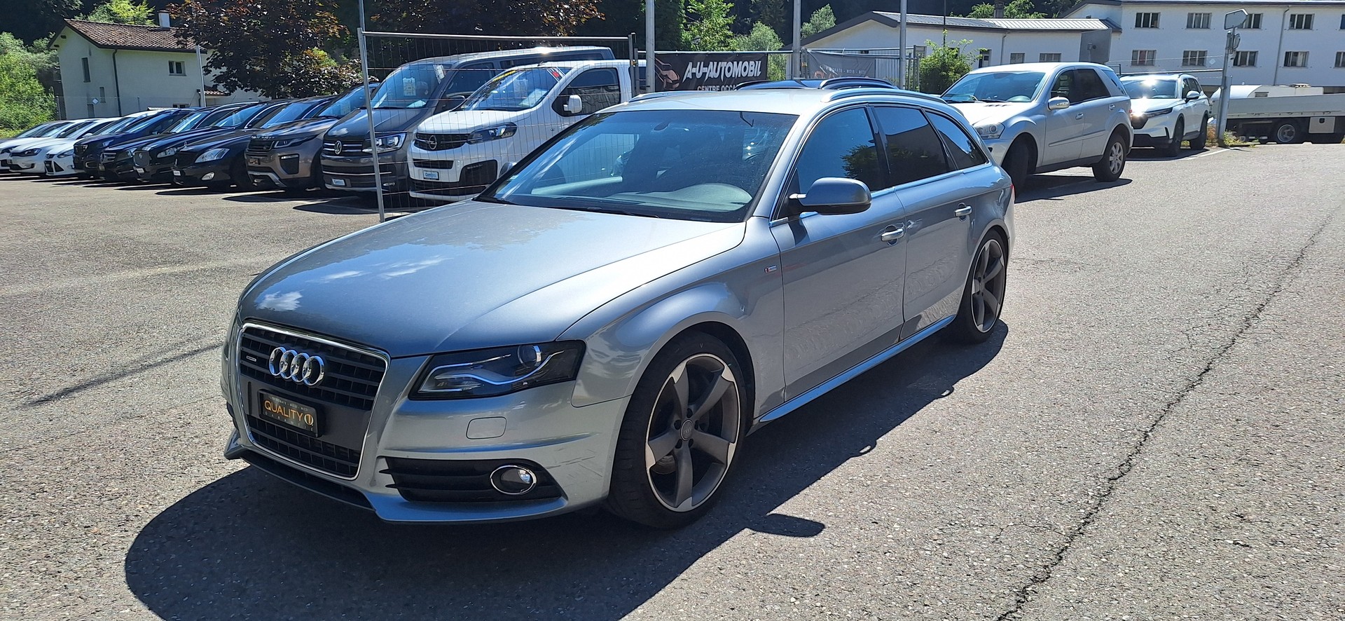 AUDI A4 Avant 2.0 TFSI quattro S-tronic-showroom-element-2