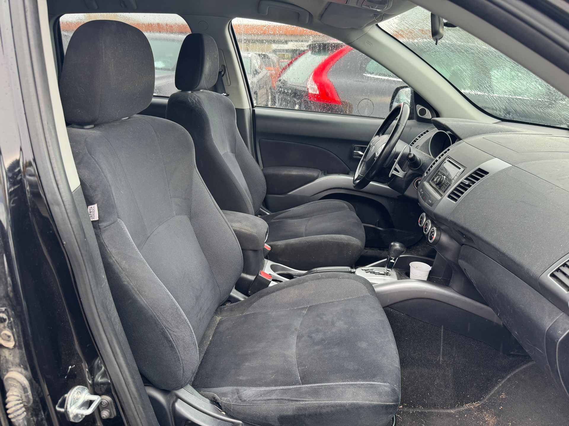 MITSUBISHI Outlander 2.4 Invite 4WD CVT-image-10