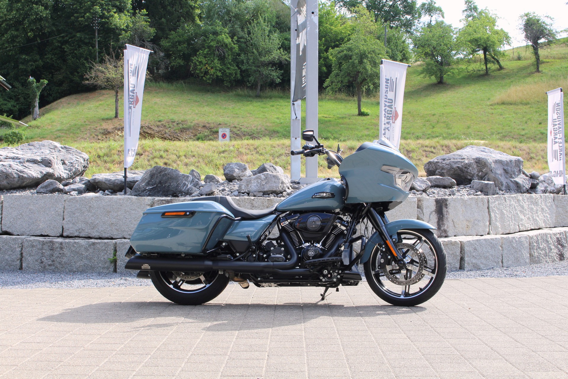 HARLEY-DAVIDSON FLTRX Road Glide Black Finish 117-image-4