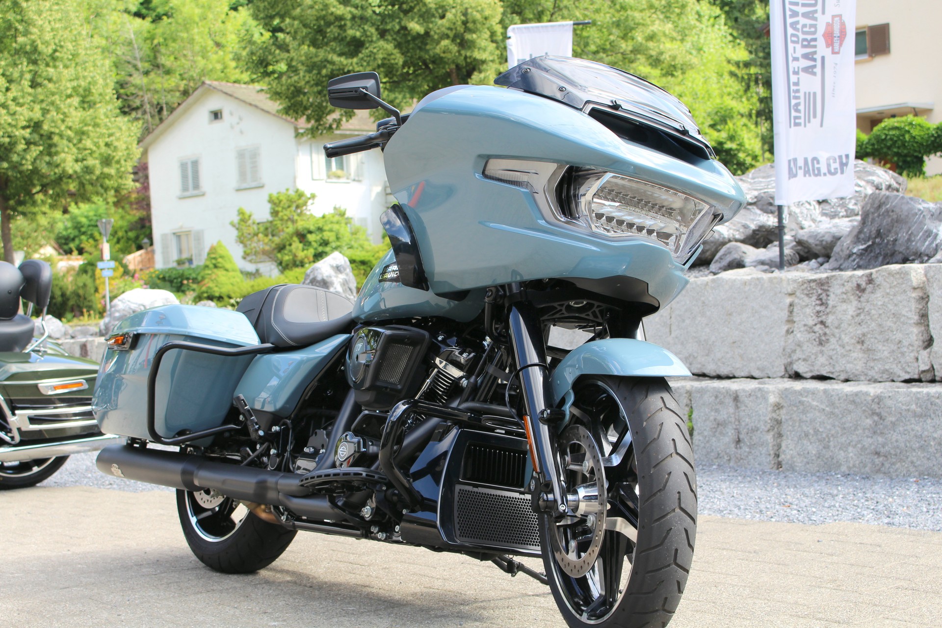 HARLEY-DAVIDSON FLTRX Road Glide Black Finish 117-image-1