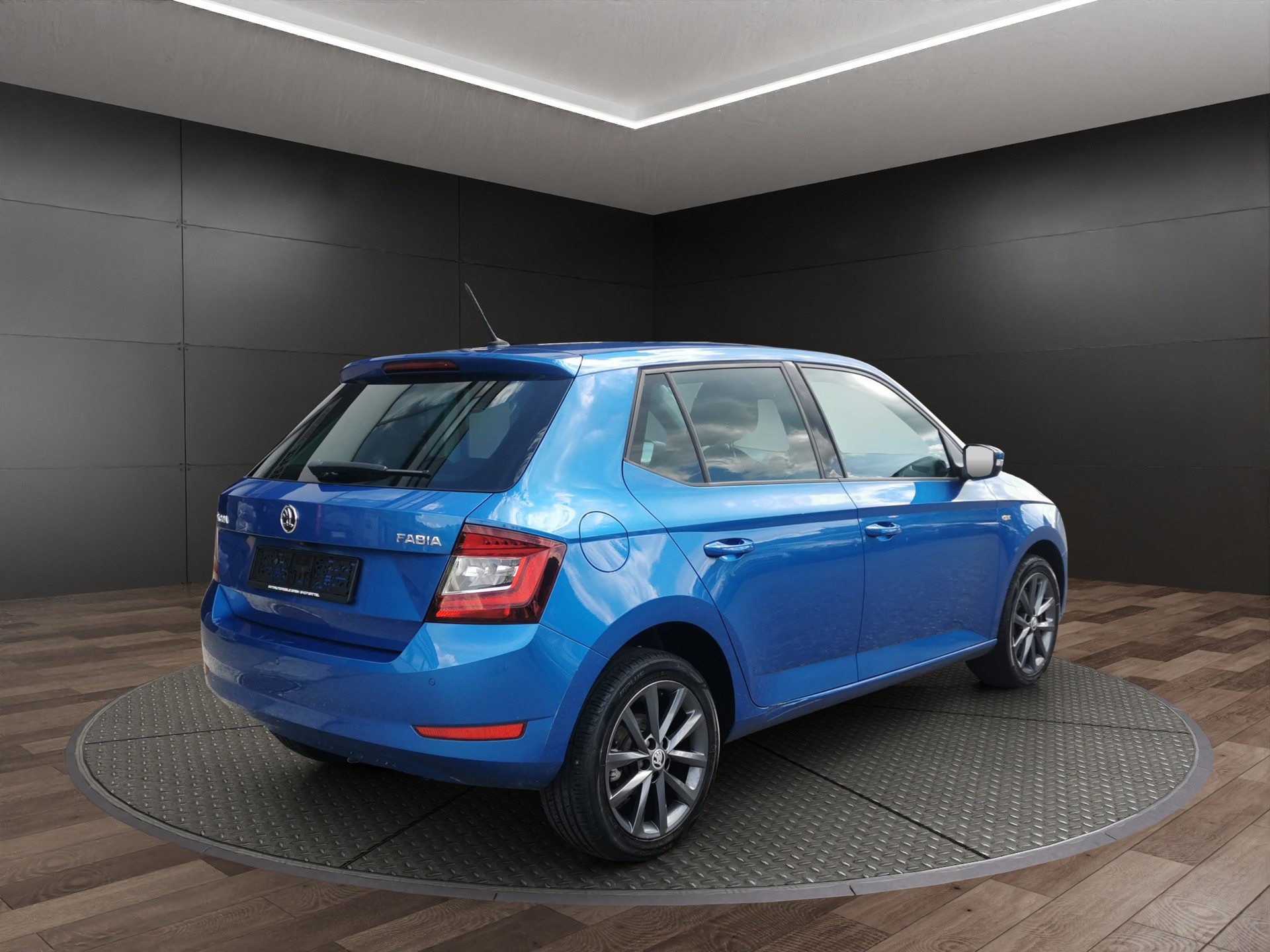 SKODA Fabia 1.0 TSI Ambition-image-5