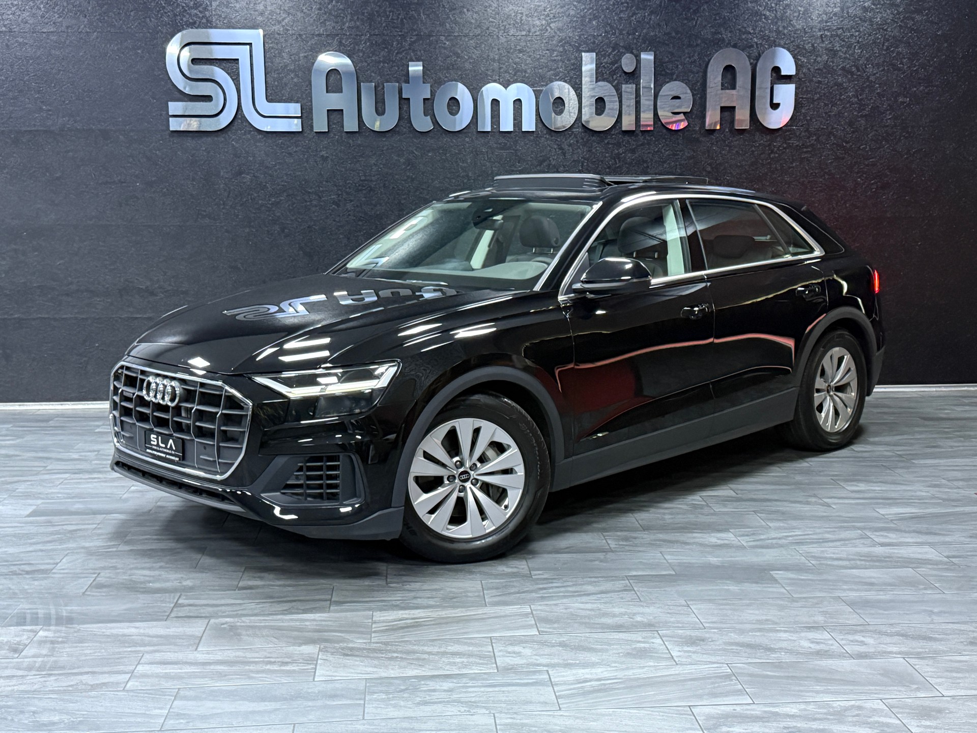 AUDI Q8 55 TFSI quattro tiptronic