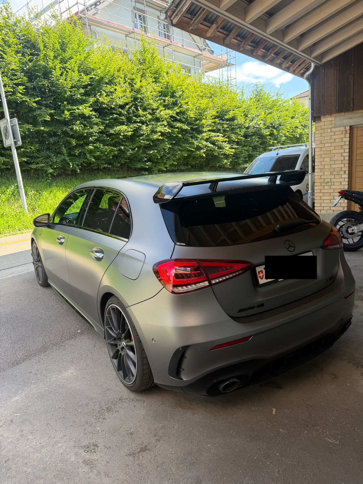 MERCEDES-BENZ A 35 AMG 4MATIC-image-1