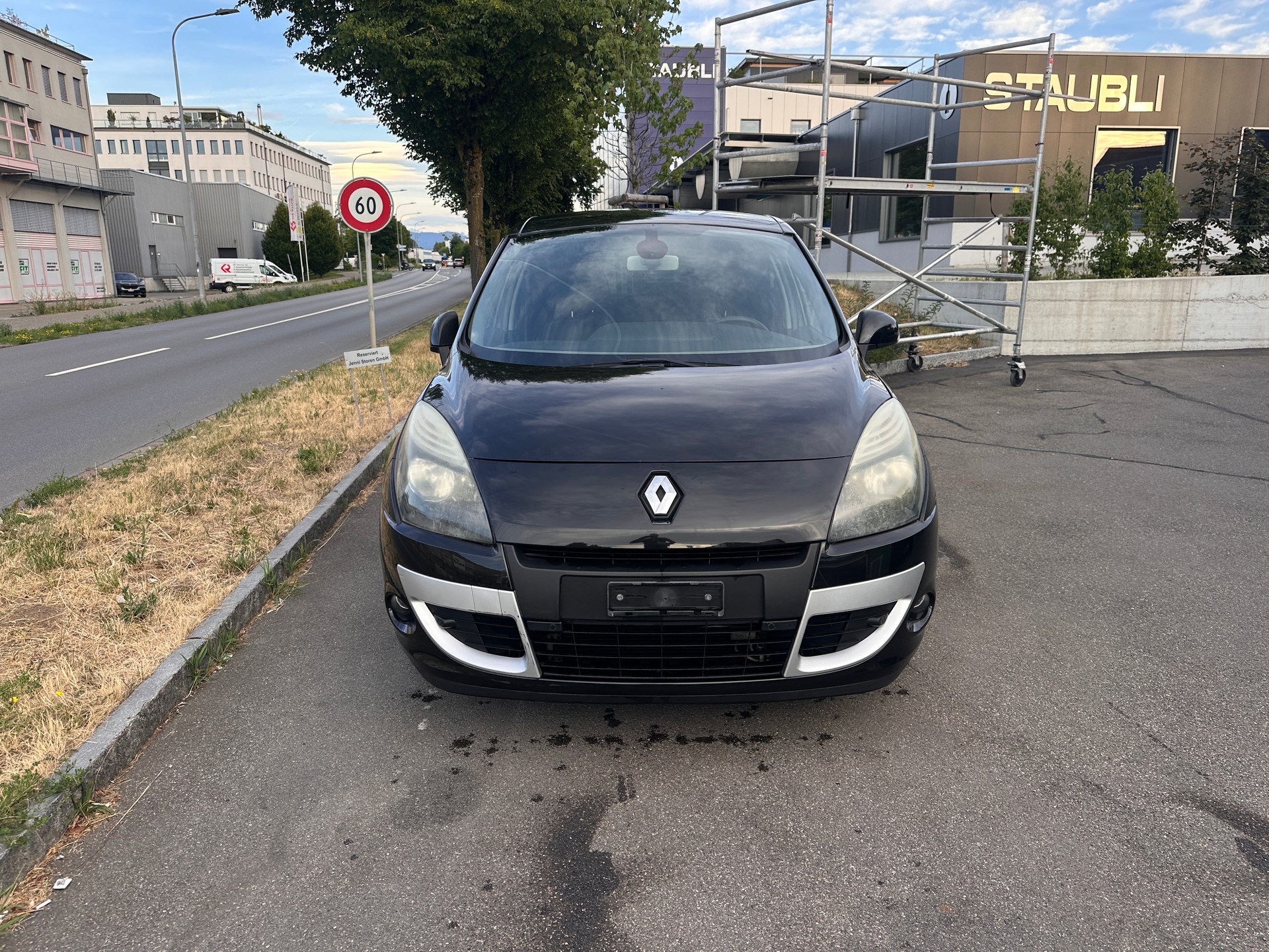 RENAULT Scénic 2.0 16V Dynamique X-Tronic CVT-showroom-element-3