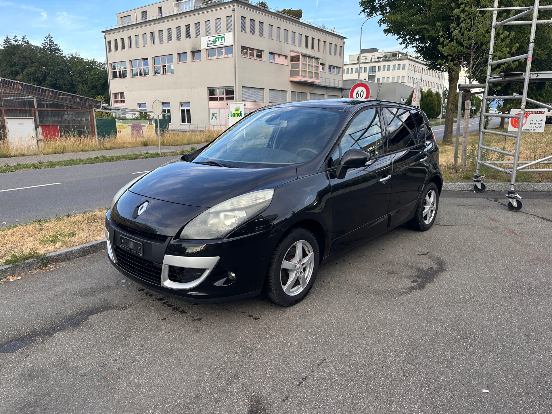 RENAULT Scénic 2.0 16V Dynamique X-Tronic CVT-image-4