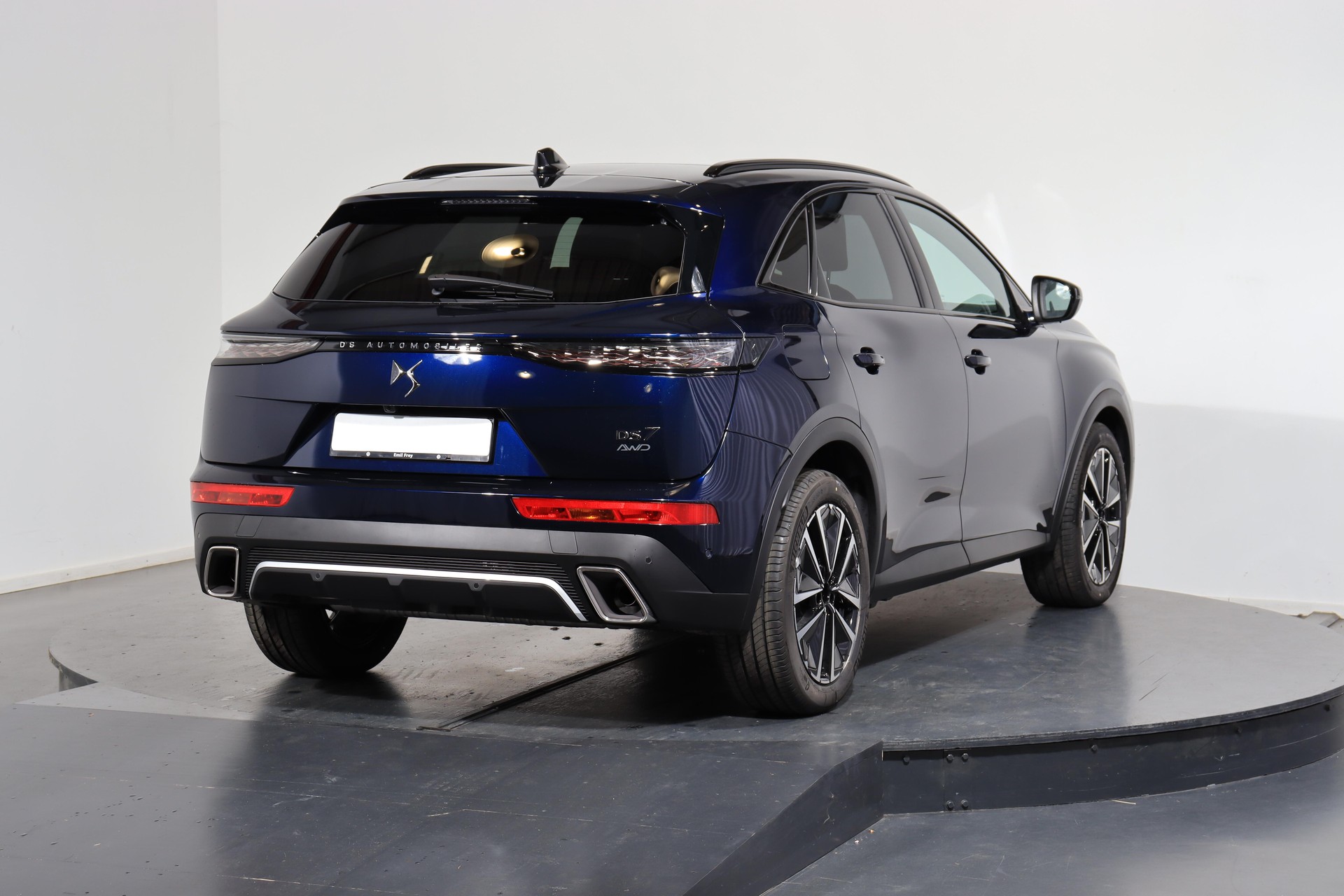 DS AUTOMOBILES 7 1.6 E-Tense Étoile 4x4-showroom-element-2