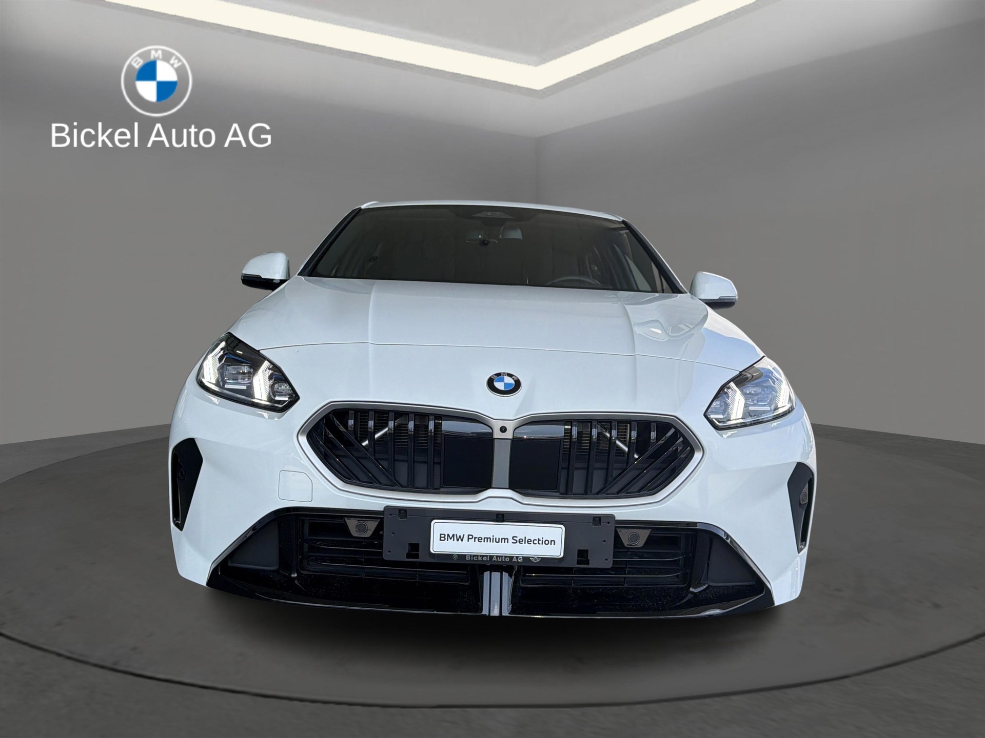 BMW 123 xDrive M Sport-showroom-element-3