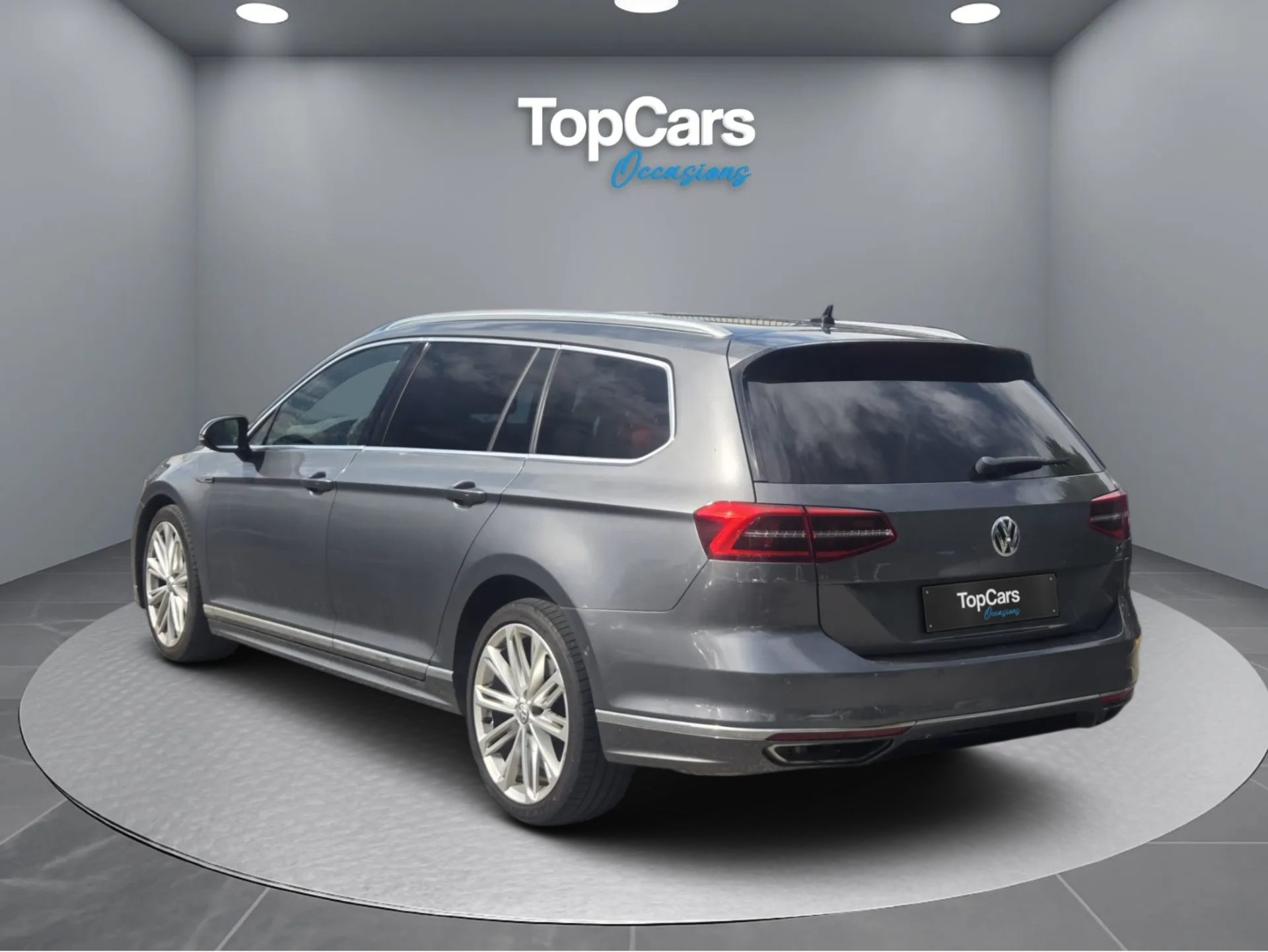 VW Passat Variant 2.0 TSI BMT * R-LINE * 4Motion DSG * Full Options * Ab MFK/Expertisé * AHK/Crochet-image-1