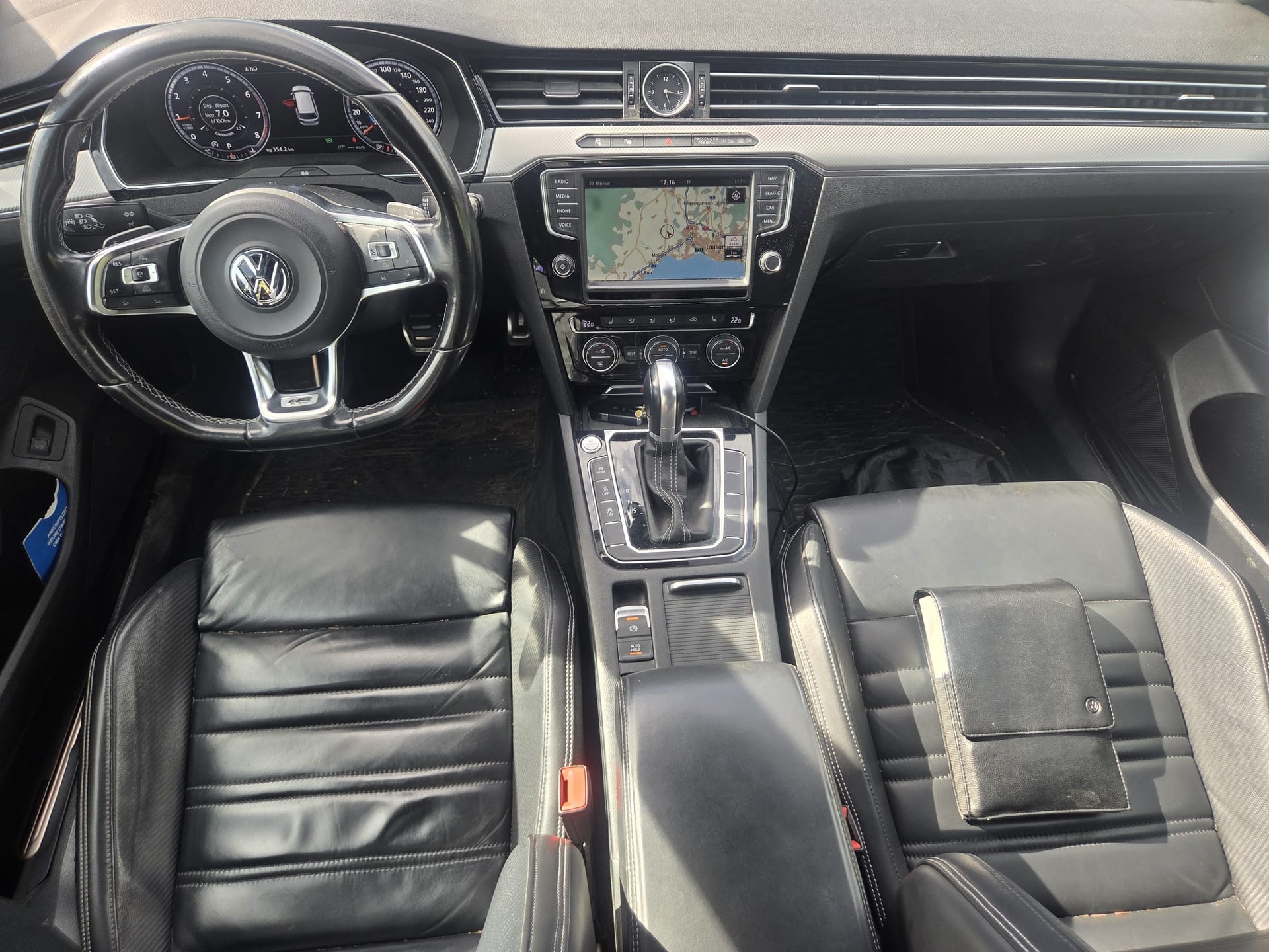 VW Passat Variant 2.0 TSI BMT * R-LINE * 4Motion DSG * Full Options * Ab MFK/Expertisé * AHK/Crochet-image-5